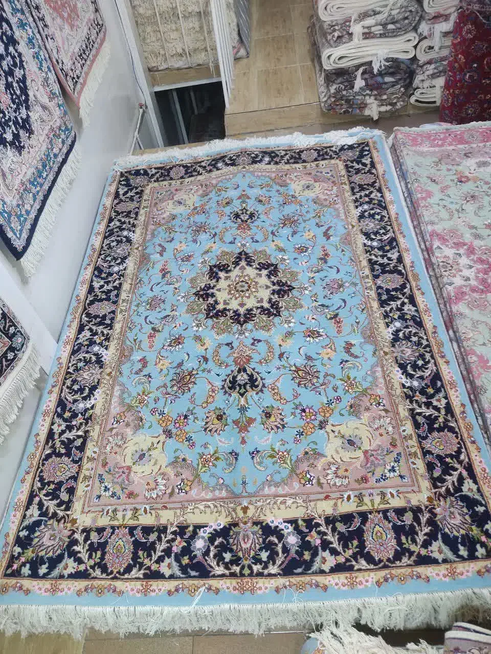 ۶ جفت فرش|فرش|کاشمر, |دیوار