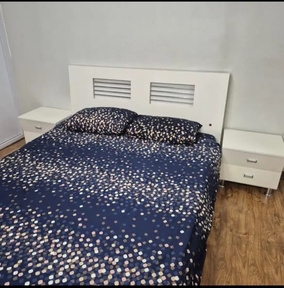 سرویس خواب کامل|تخت و سرویس خواب|شاهین‌شهر, فردوسی|دیوار