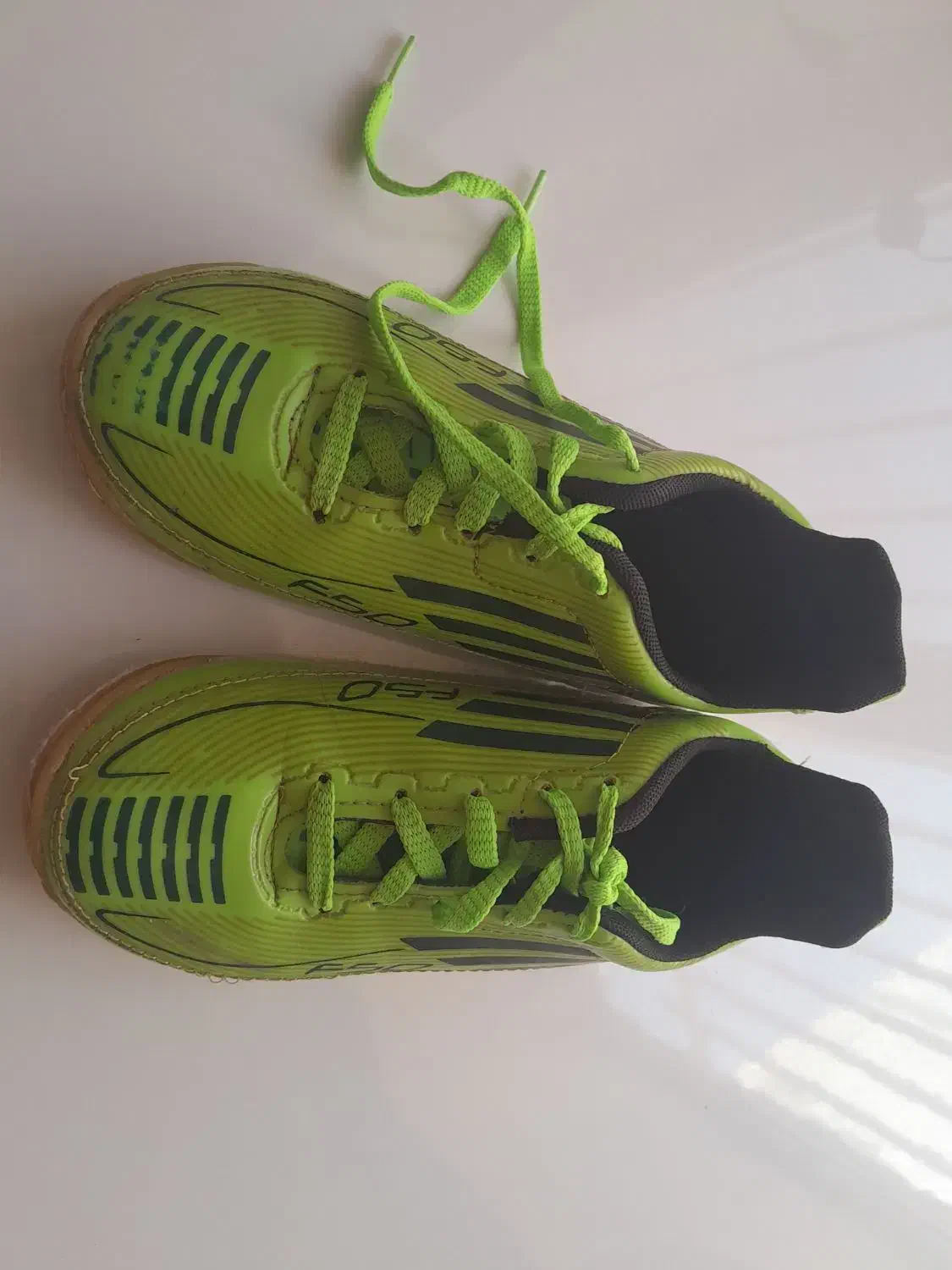 یک جفت کفش ورزشی پسرانه سایز ۲۷و۲۸|کفش و لباس بچه|هرسین, |دیوار