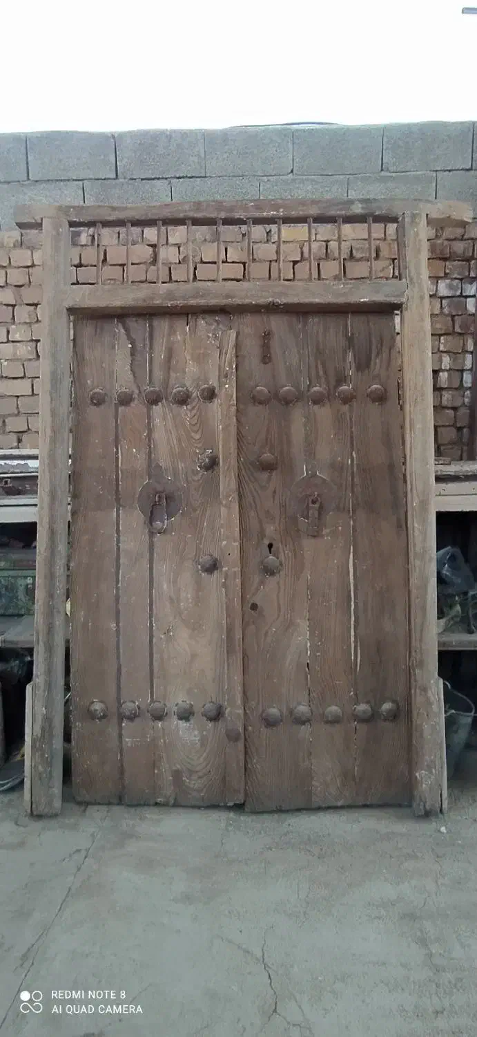 درب چوبی قدیمی|مصالح و تجهیزات ساختمان|نجف‌آباد, جلال آباد|دیوار