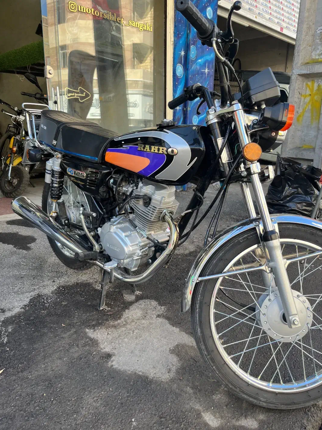 رهرو مدل ۱۴۰۴ در حد خشک|موتورسیکلت|بومهن, |دیوار