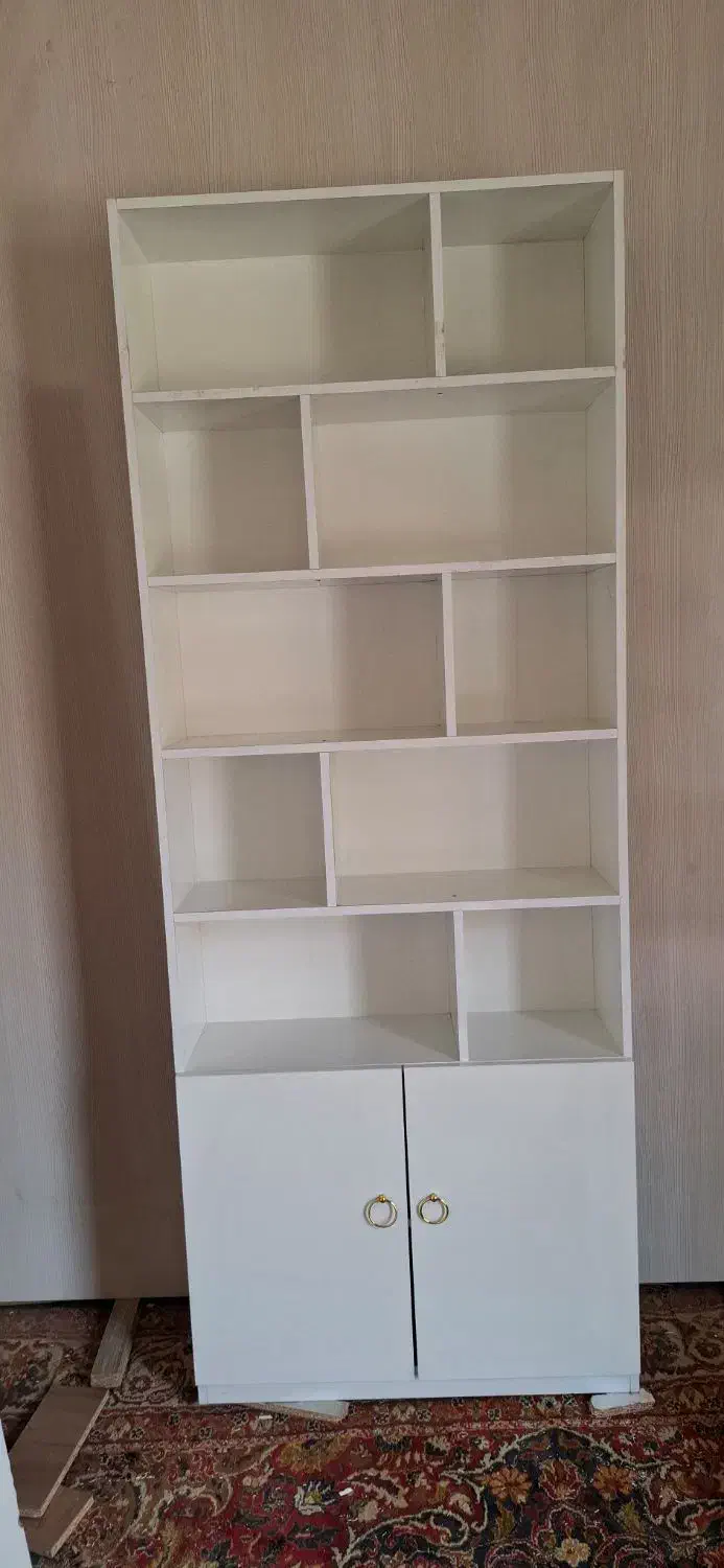 کتابخانه|کتابخانه، شلف، قفسه‌های دیواری|قم, قلعه کامکار|دیوار