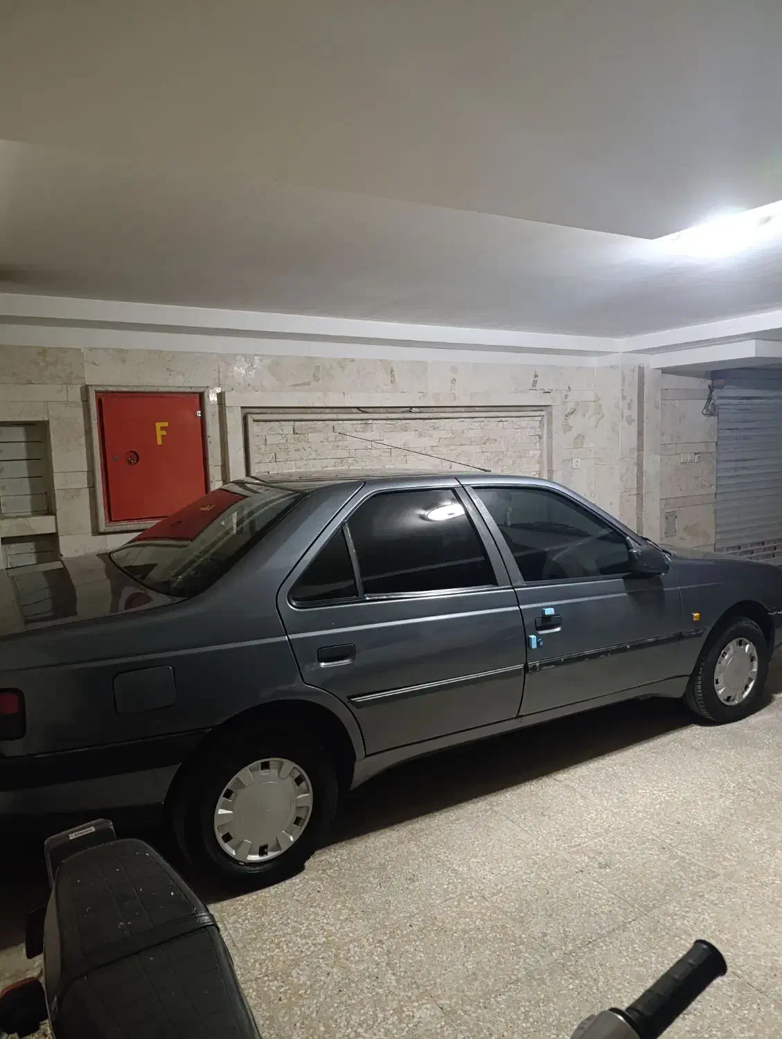 پژو۴۰۵مدل۹۴|خودرو سواری و وانت|ورامین, شهرک فجر|دیوار