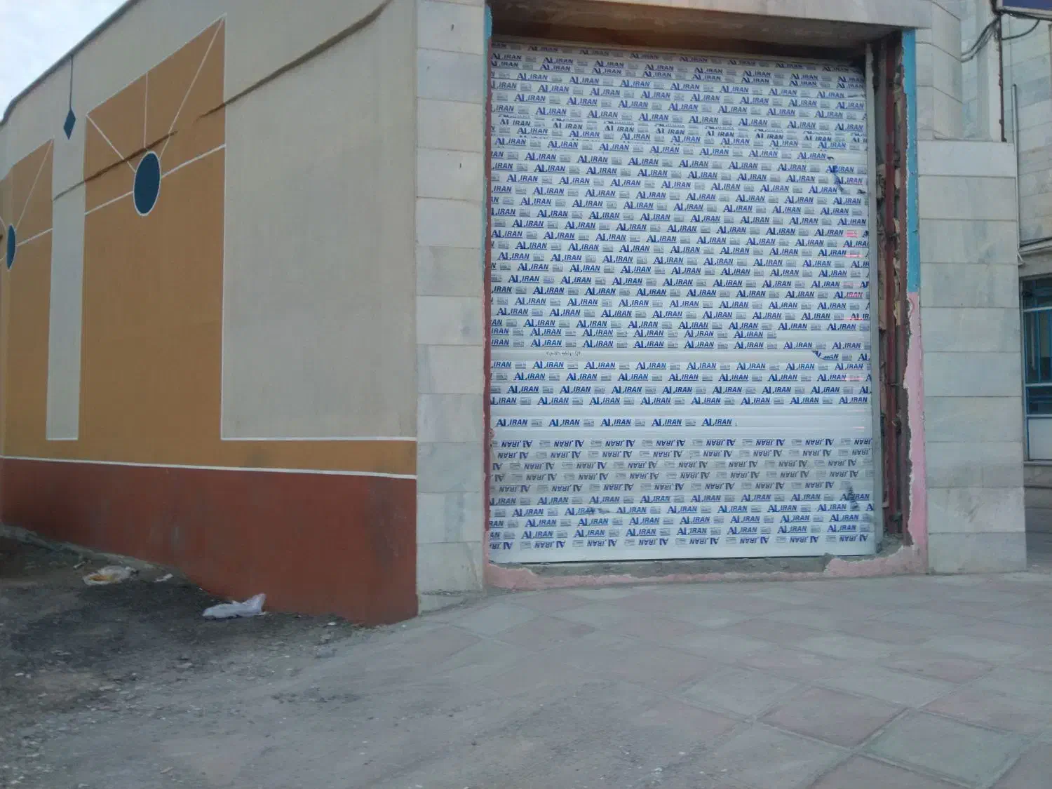 مغازه دونبش ۳۶ متری ( بهاران )|اجارهٔ مغازه و غرفه|سنندج, |دیوار