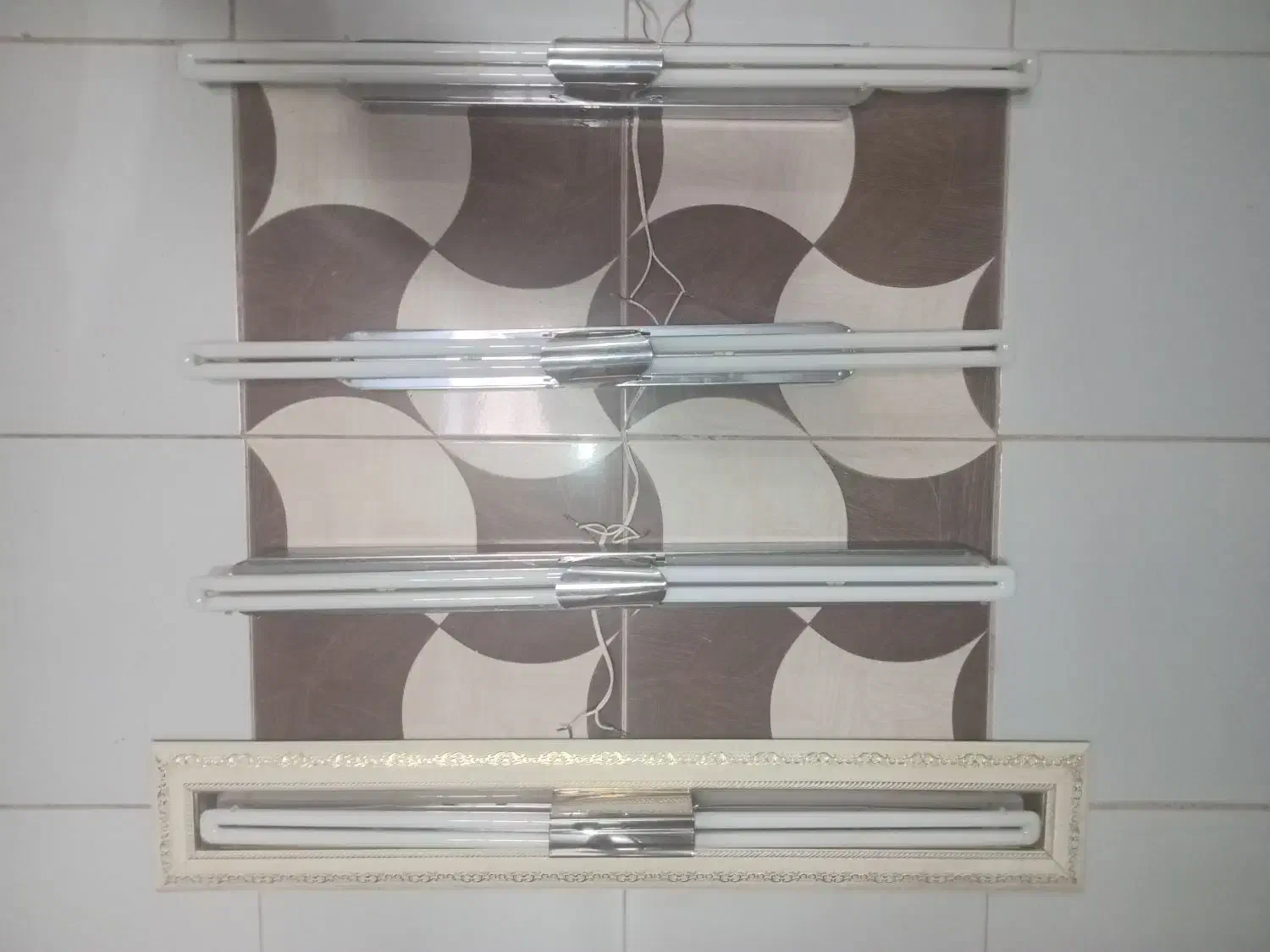 مهتابی دست دو|لامپ و چراغ|زرند, |دیوار