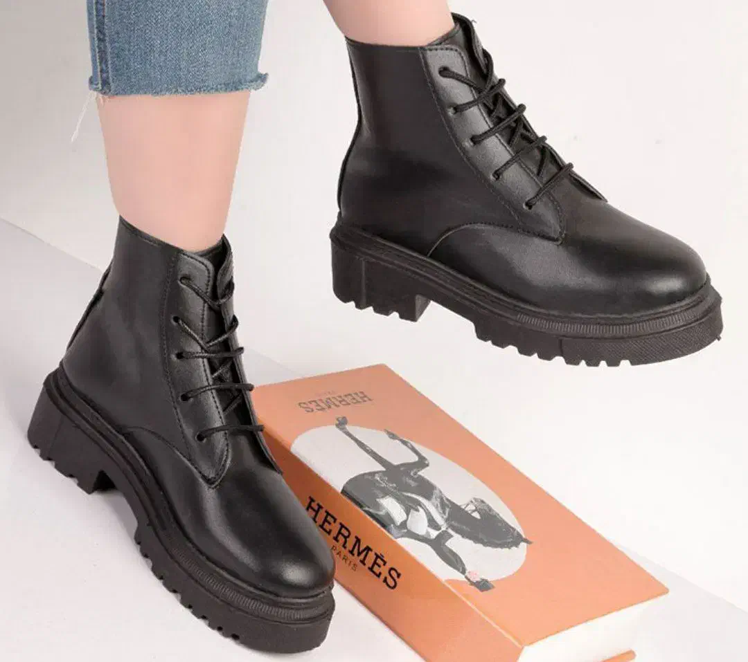 حراج انواع کفش و نیم بوت و ..|کیف، کفش، کمربند|خانمیرزا, |دیوار