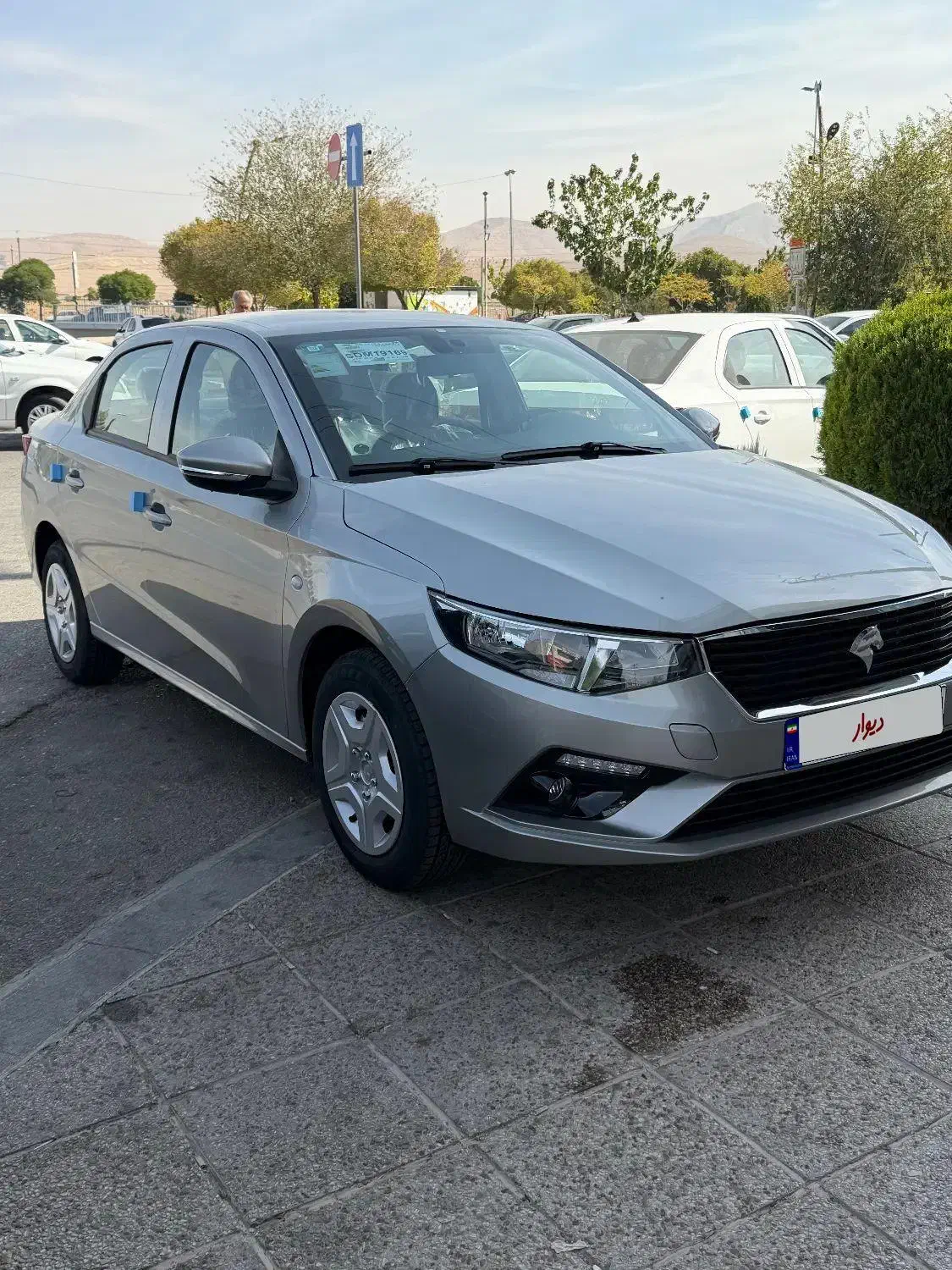 تارا دستی v1 نقره ای تیتانیوم|خودرو سواری و وانت|شیراز, شهرک بزین|دیوار