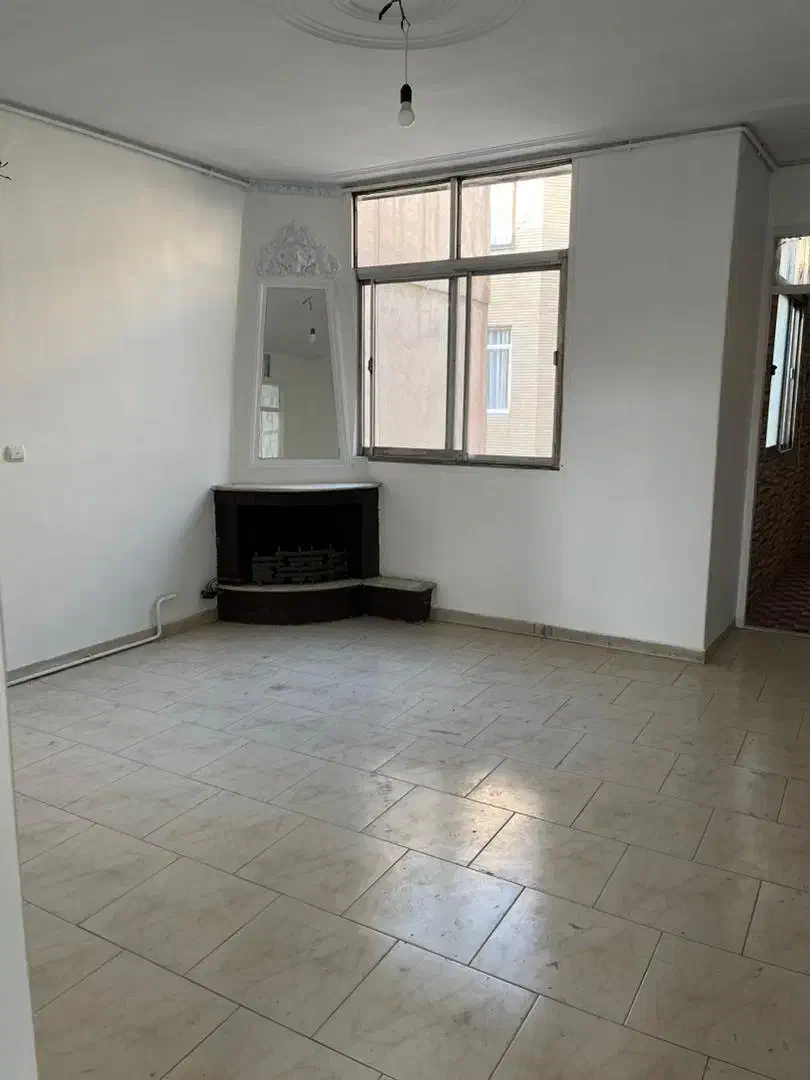 ۷۳متر واقع در کوچه کرمانی ( ولیعصر  )|اجارهٔ آپارتمان|تهران, مختاری|دیوار