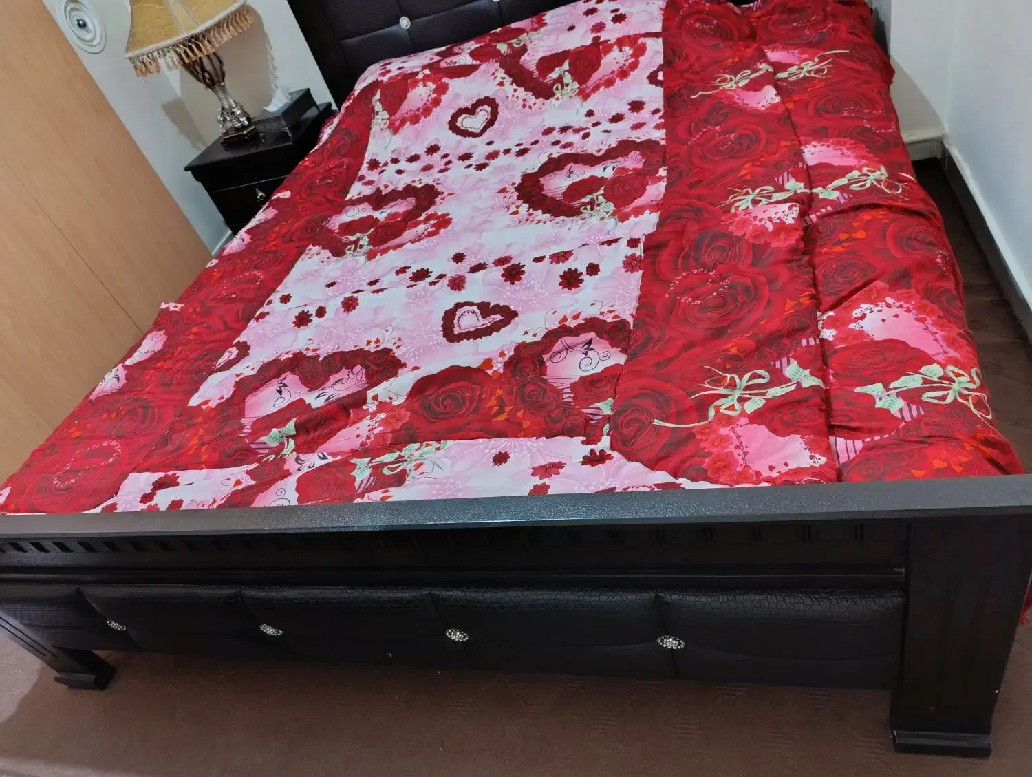 لحاف وتشک|رختخواب، بالش، پتو|تبریز, |دیوار