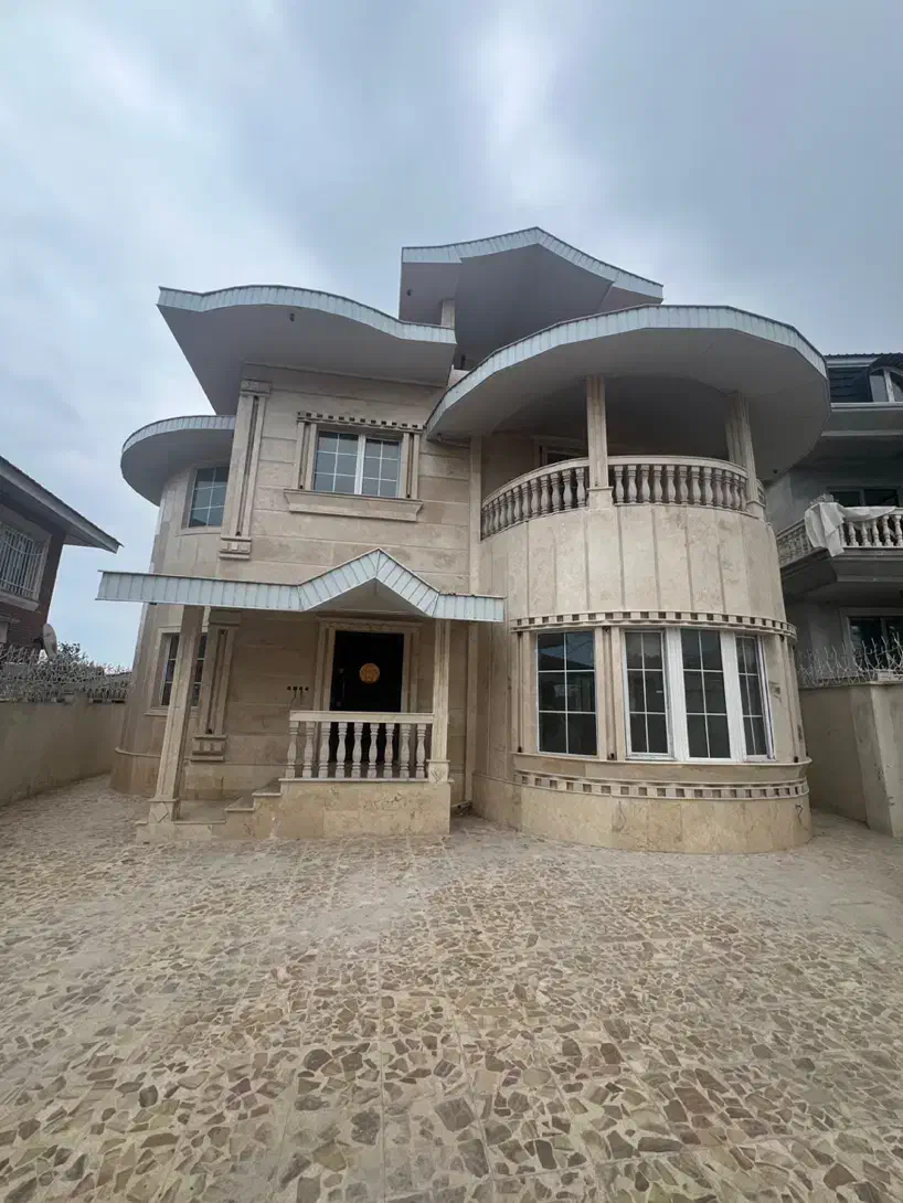 فروش ویلا نازک کاری ۳۵۰ متری در منطقه فکجور چابکسر|فروش خانه و ویلا|چابکسر, |دیوار