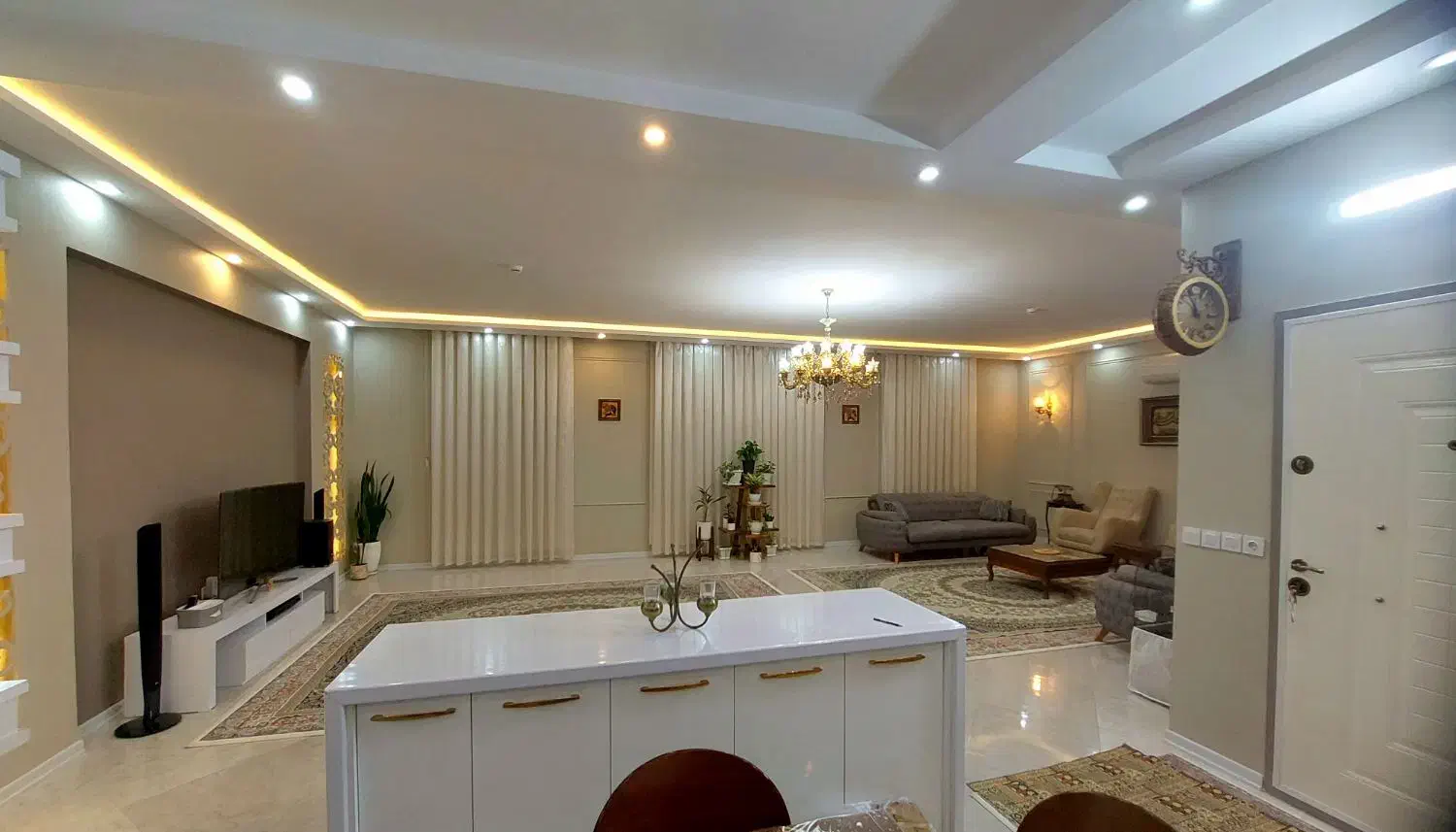 رهن منزل ۳ خواب|اجارهٔ آپارتمان|مشهد, انقلاب|دیوار