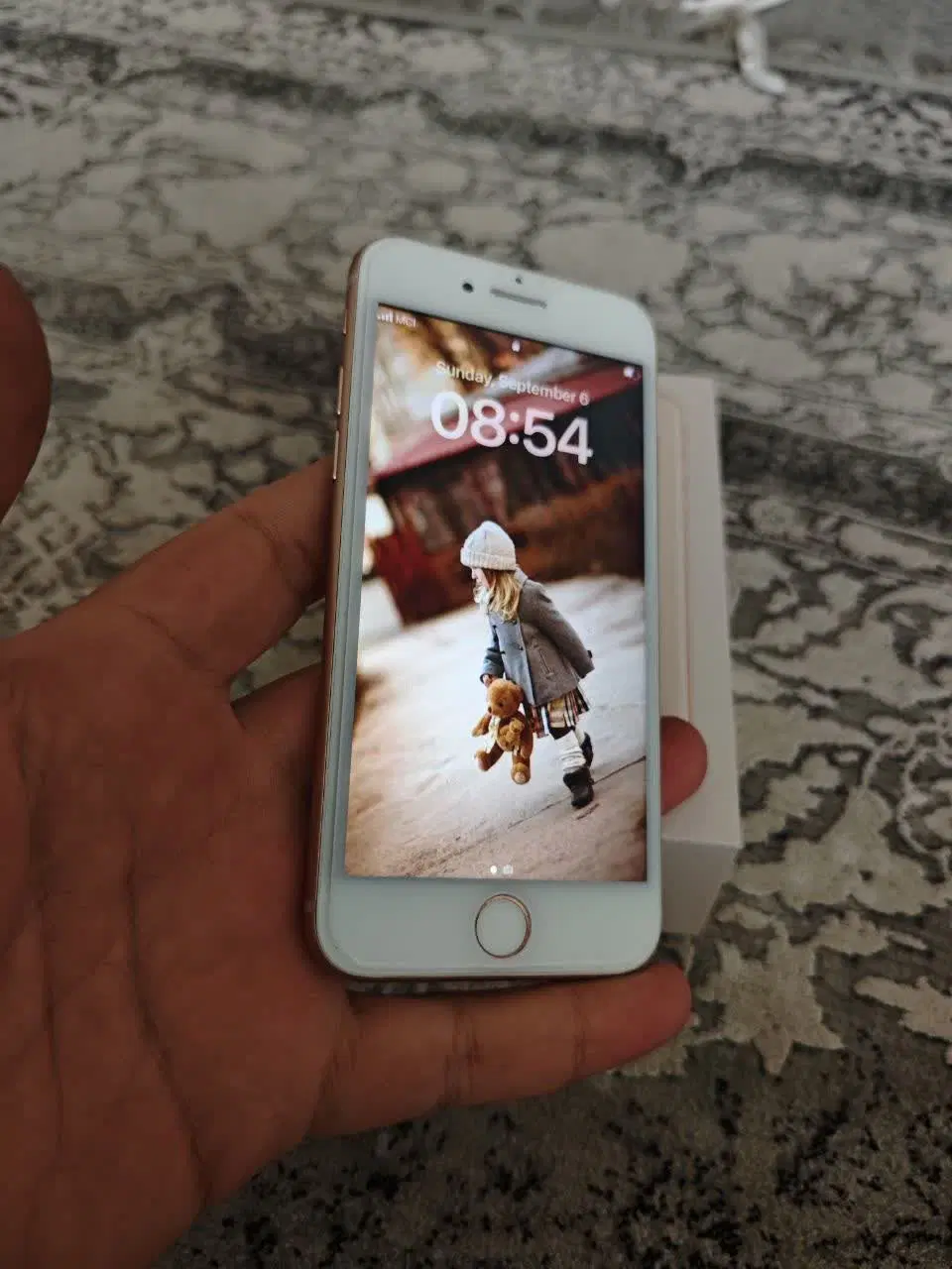 iphone 8 64G ros gold|موبایل|شهرکرد, |دیوار