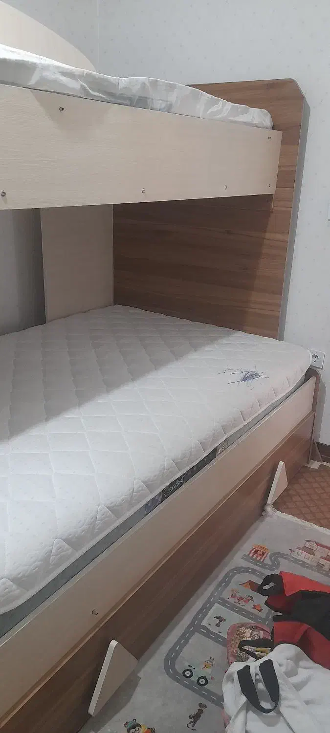 تخت دوطبقه همراه تشک ها|تخت و سرویس خواب|باغستان, |دیوار