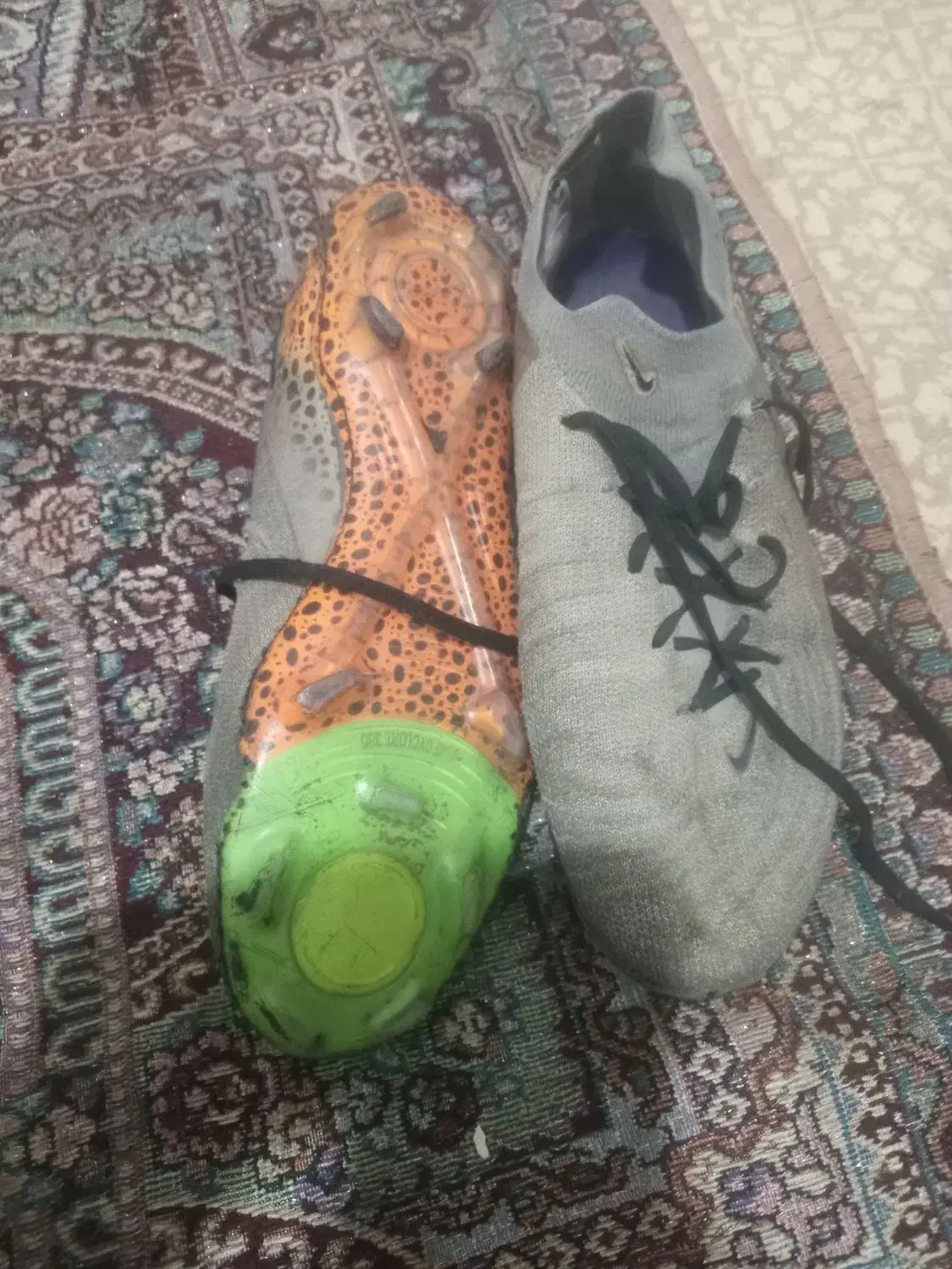 کفش چمنی|کیف، کفش، کمربند|یاسوج, |دیوار