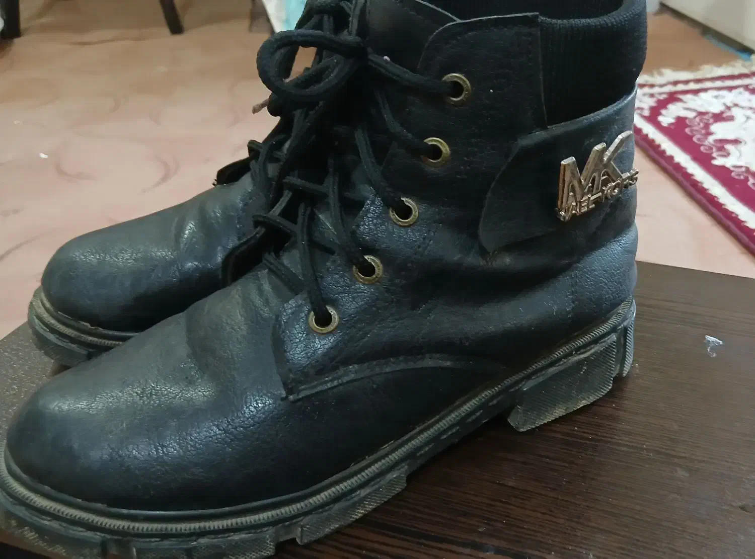 ۳ جفت کفش قیمت مناسب|کیف، کفش، کمربند|جلین, |دیوار