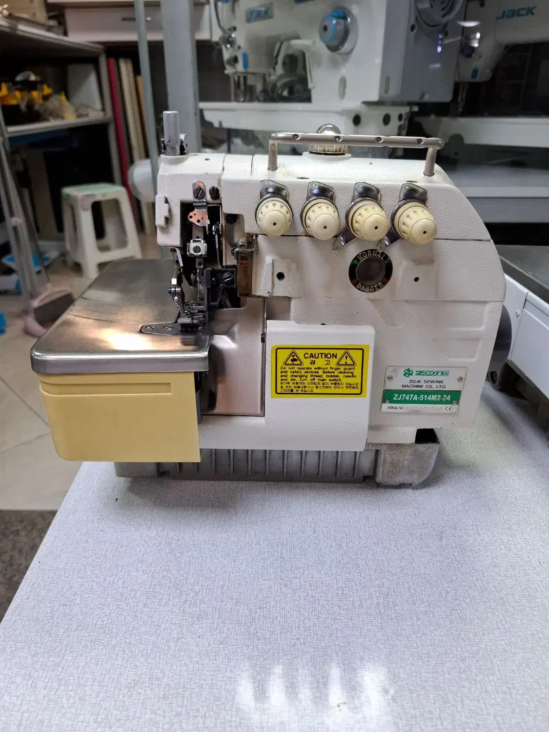 فروشگاه عسکری چرخ خیاطی سردوز ۴ و ۵ نخ دینام بزرگ|چرخ خیاطی و ریسندگی|رشت, بازار|دیوار