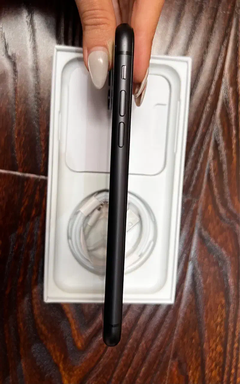 ایفون ۱۱، سالم و تمیز|موبایل|تهران, استقلال|دیوار