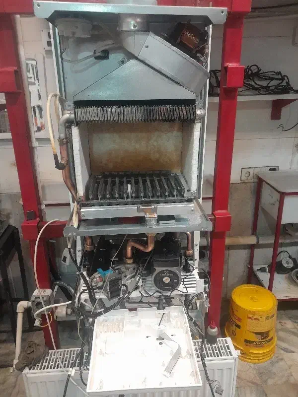 سرویس و تعمیر انواع پکیج و آبگرمکن و موتورخانه|خدمات پیشه و مهارت|مشهد, امامیه (شهرک غرب)|دیوار