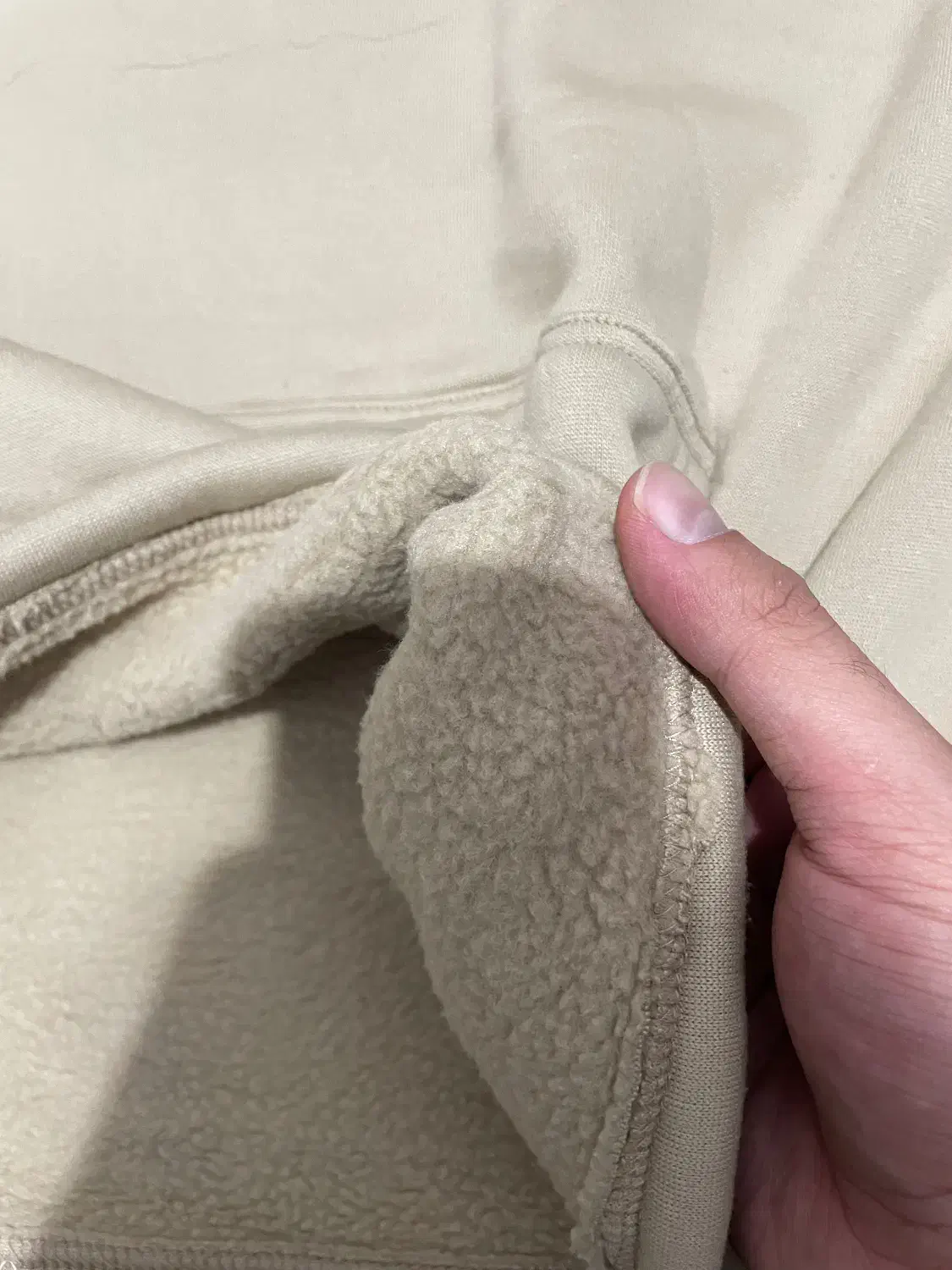 هودی کرمی تو کرک سایز مدیوم|لباس|تهران, مینای جنوبی|دیوار