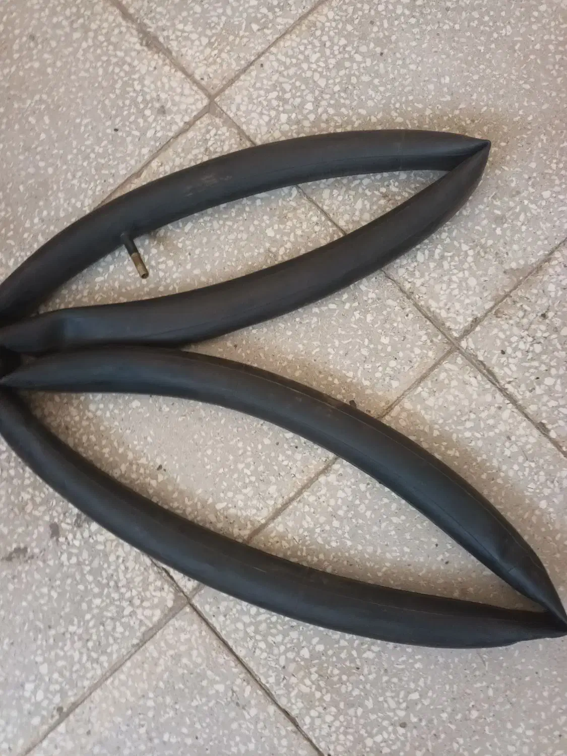 یک عدد تیوب برای  دوچرخه ۲۷ونیم|دوچرخه، اسکیت، اسکوتر|سبزوار, شرق کال جنوبی (شمس آبادی)|دیوار