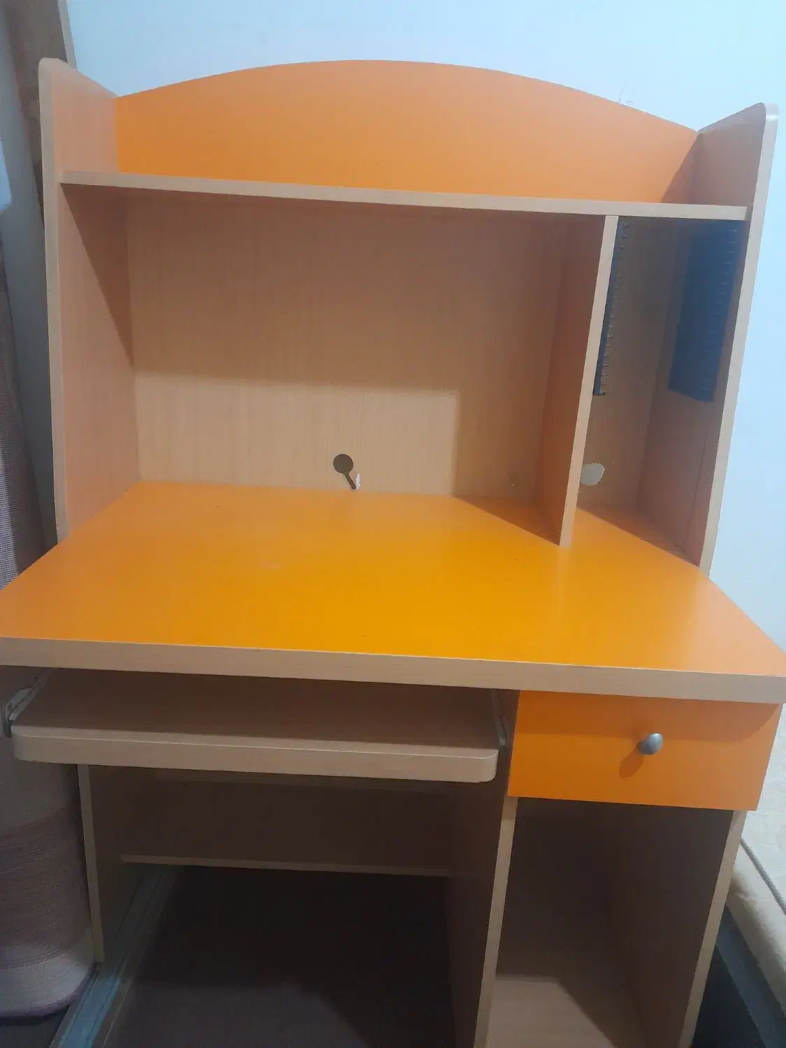 میز کامیپوتر|میز تحریر و کامپیوتر|شهریار, دهشاد بالا|دیوار