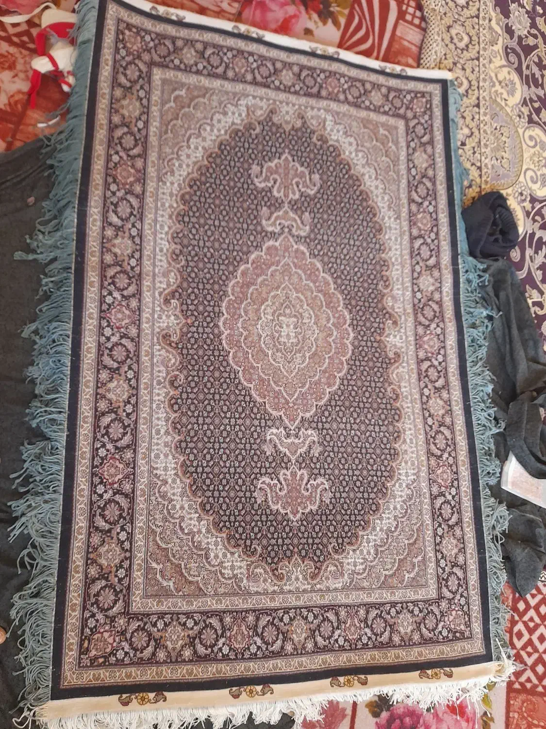 ذرع نیم|فرش|خوی, |دیوار