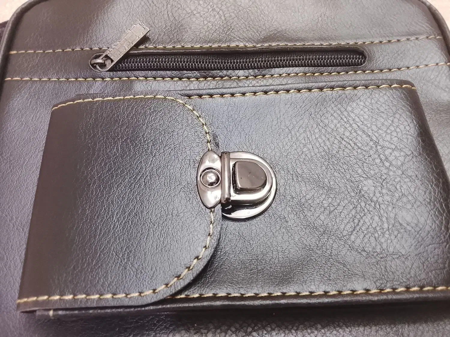 کیف دوشی آریا چرم|کیف، کفش، کمربند|سمنان, |دیوار