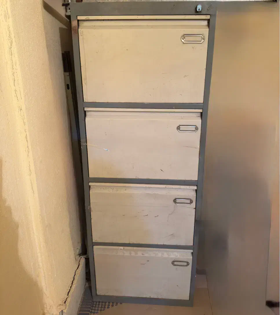 فایل ۴ کشویی تک قفل مرکزی|دفتر کار|صدرا-فارس, فاز ۱|دیوار