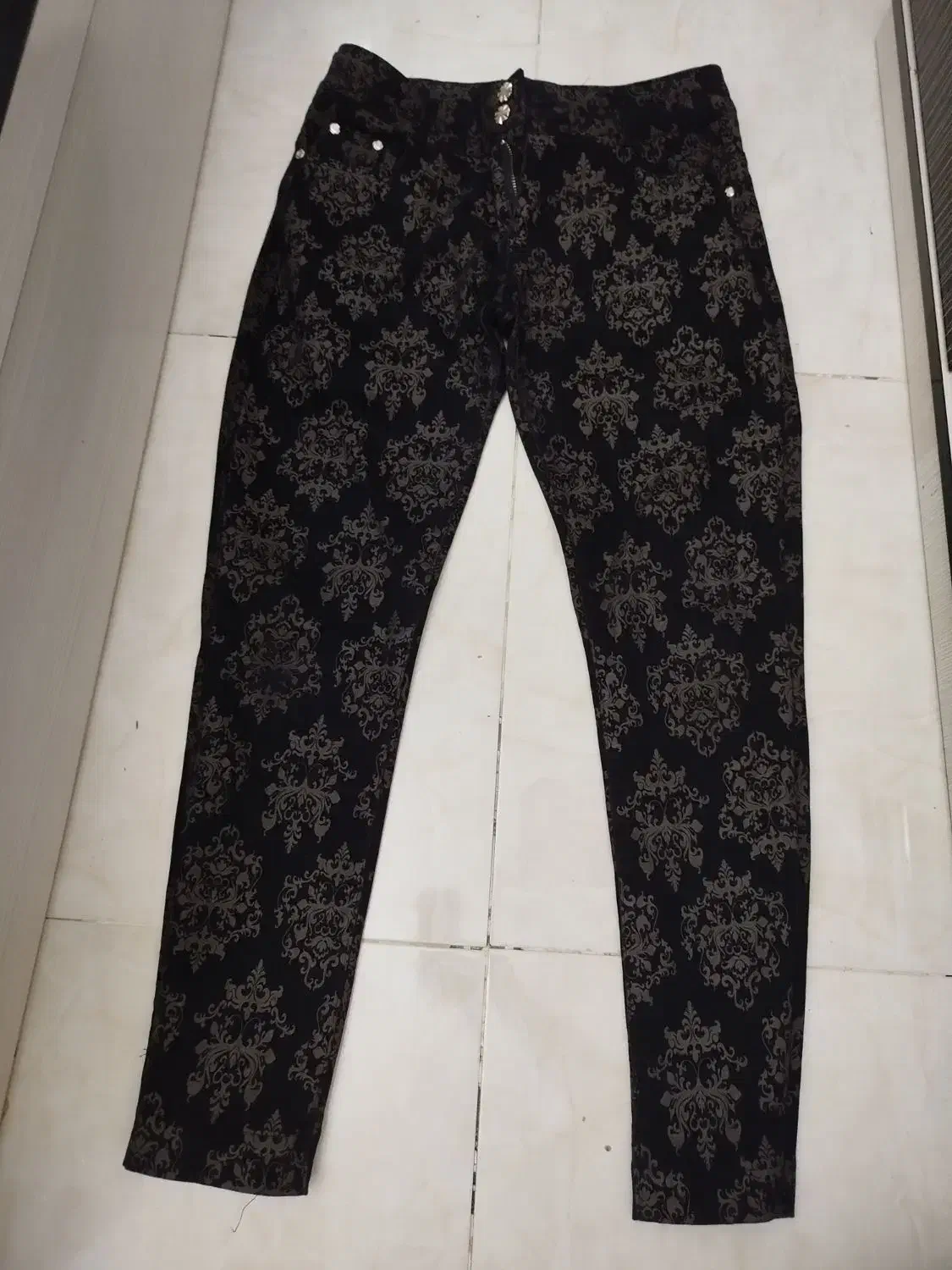 لباس و مانتو زنانه|لباس|محمدشهر, شهرک پیام (مهرالبرز)|دیوار