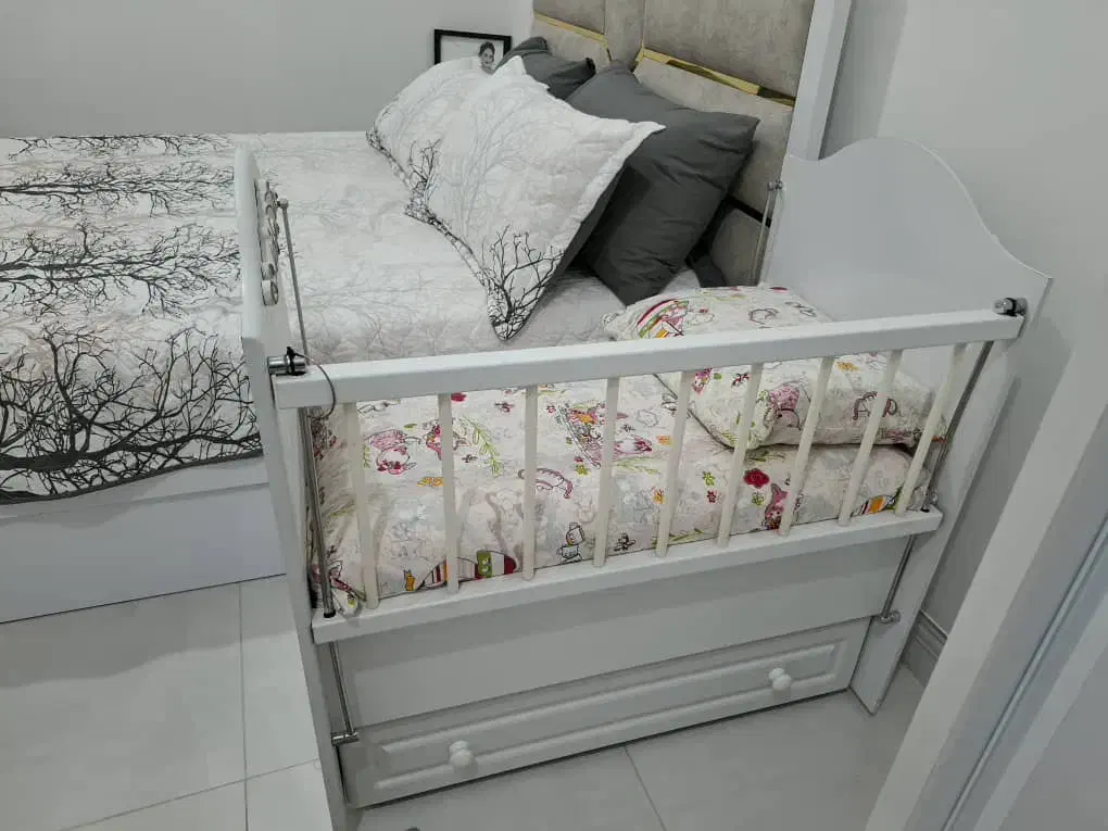 تخت نوزاد|تخت و صندلی بچه|نقده, |دیوار