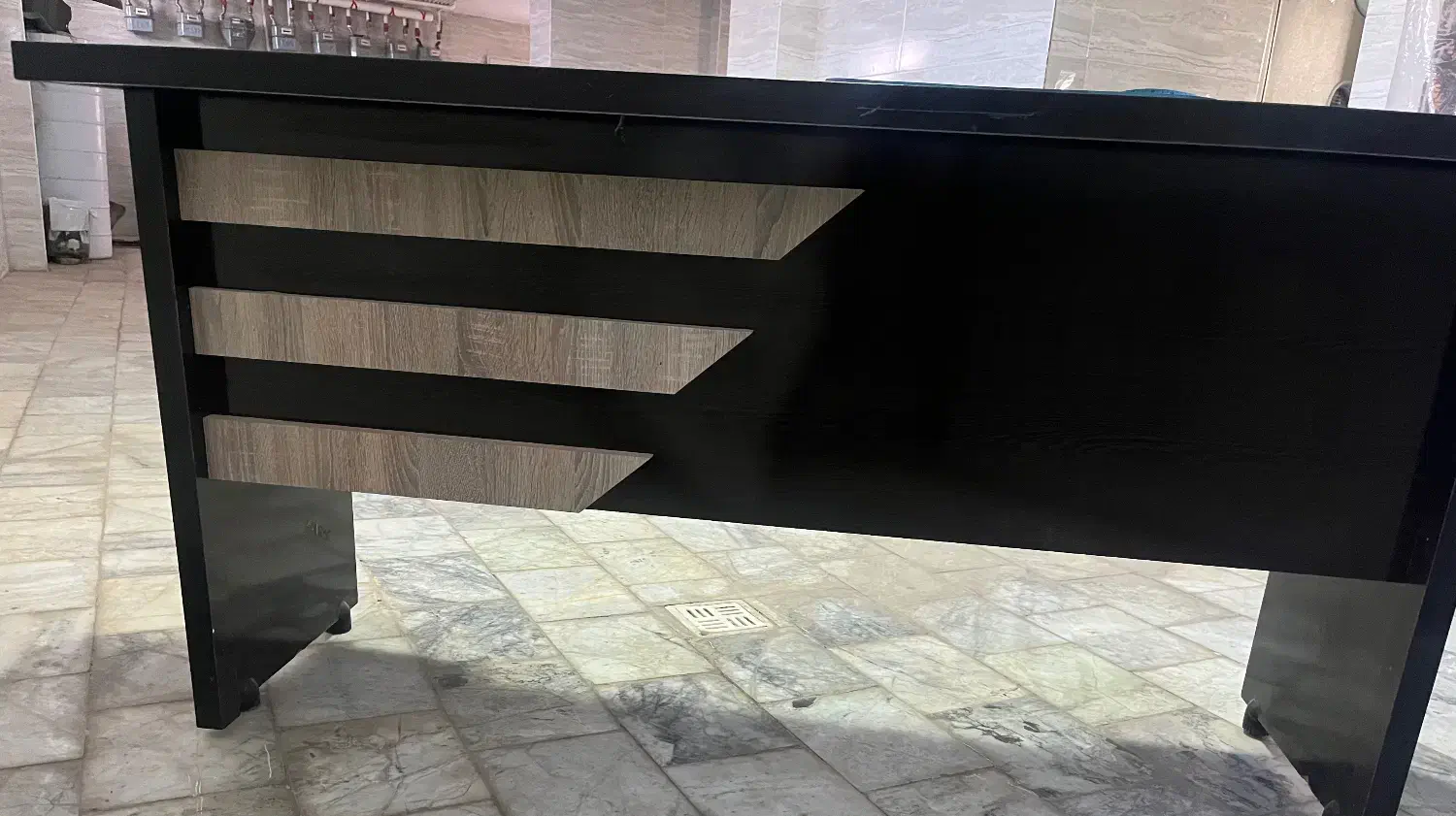 میز اداری|مبلمان اداری|بروجن, |دیوار