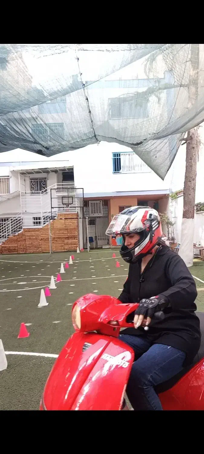 آموزش موتورسواری خصوصی بانوان و آقایان(دیباجی)|خدمات آموزشی|تهران, کامرانیه|دیوار