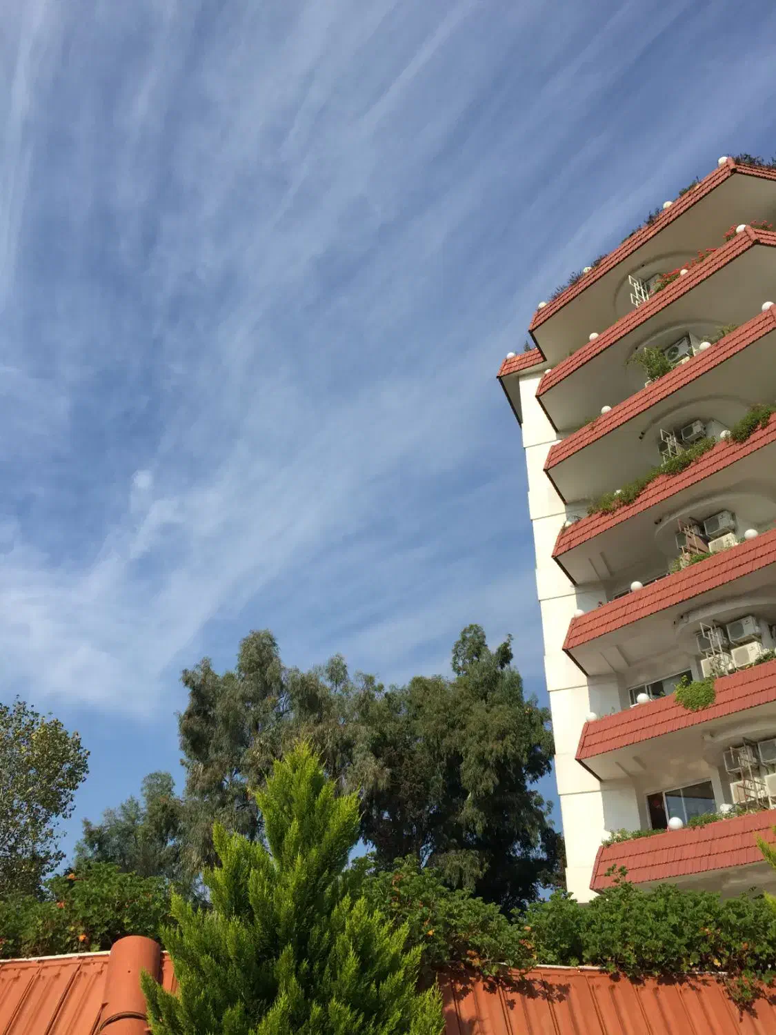 نیروی خدمات آقا|استخدام سرایداری و نظافت|نور, |دیوار