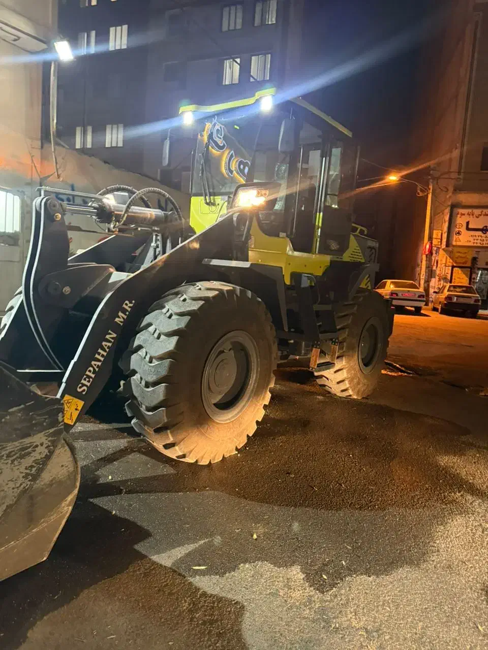 گود برداری ساختمان...|خدمات پیشه و مهارت|محمدشهر, سیدآباد|دیوار