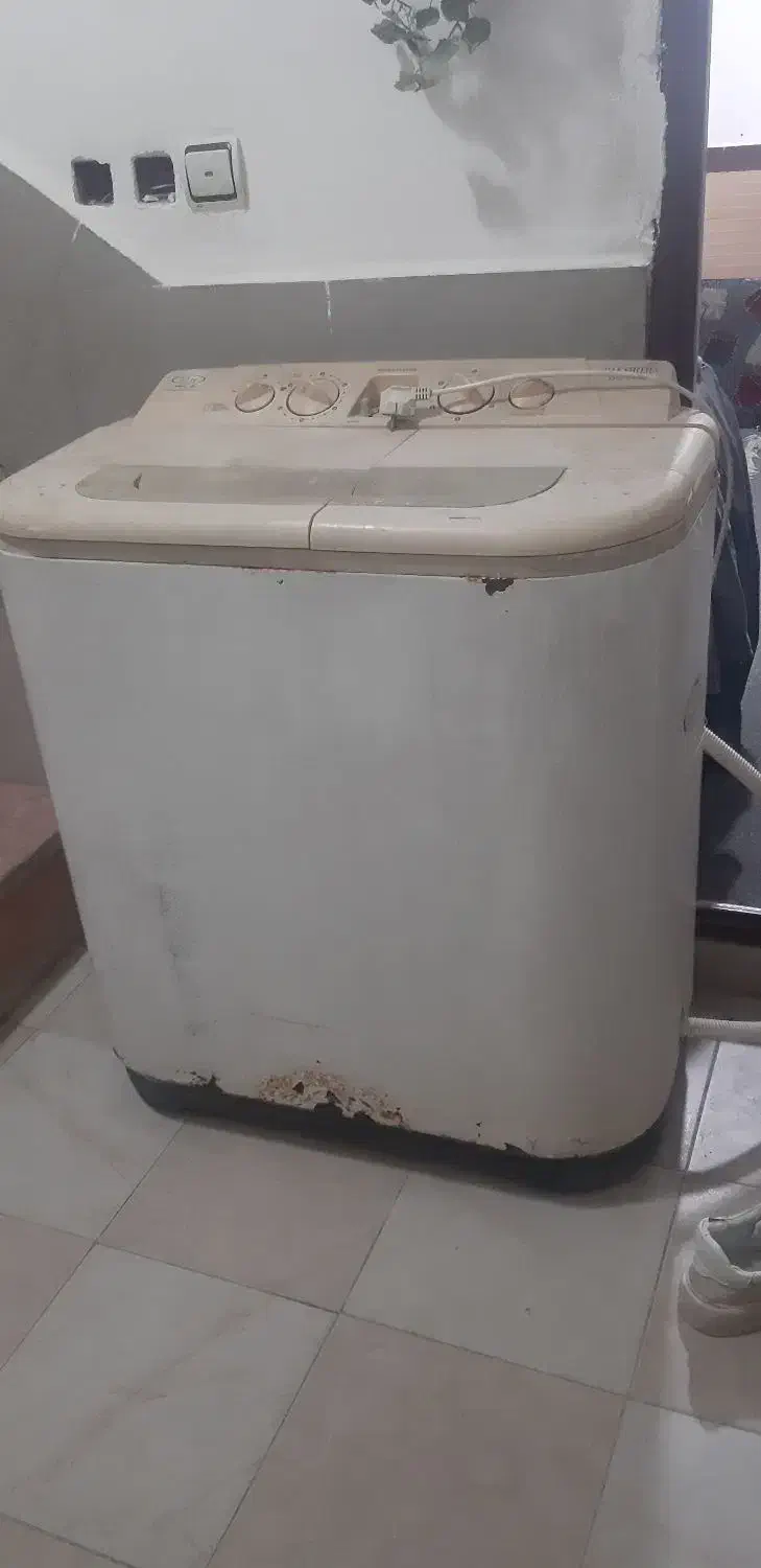 ماشین لباسشویی و سینک ظرفشویی|ماشین لباسشویی و خشک‌کن لباس|اندیمشک, |دیوار