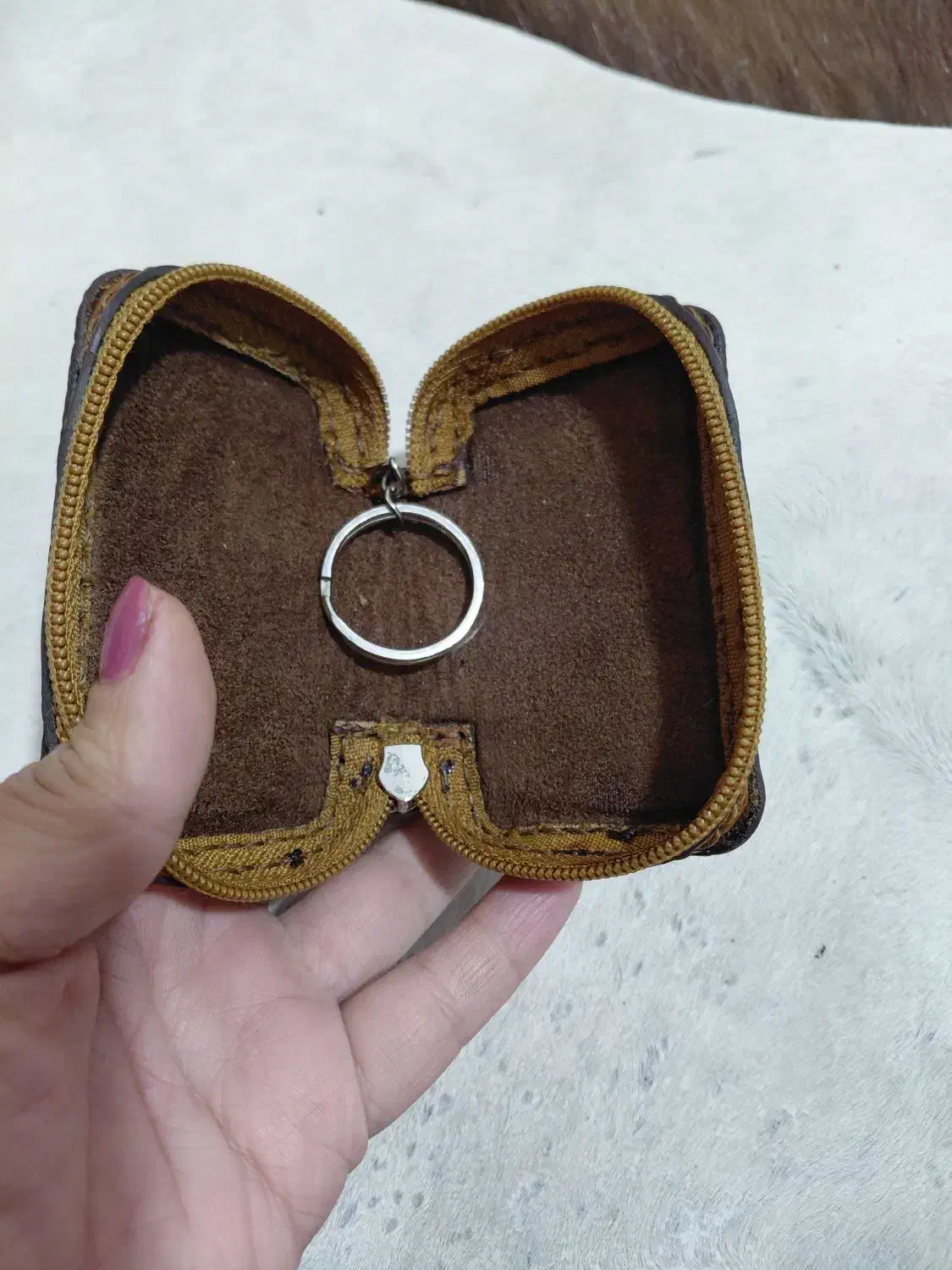 چرم نوین|کیف، کفش، کمربند|کرمانشاه, |دیوار