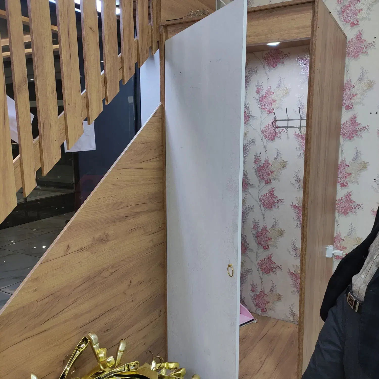 رختکن لباس|جاکفشی، کمد، دراور|خوی, |دیوار