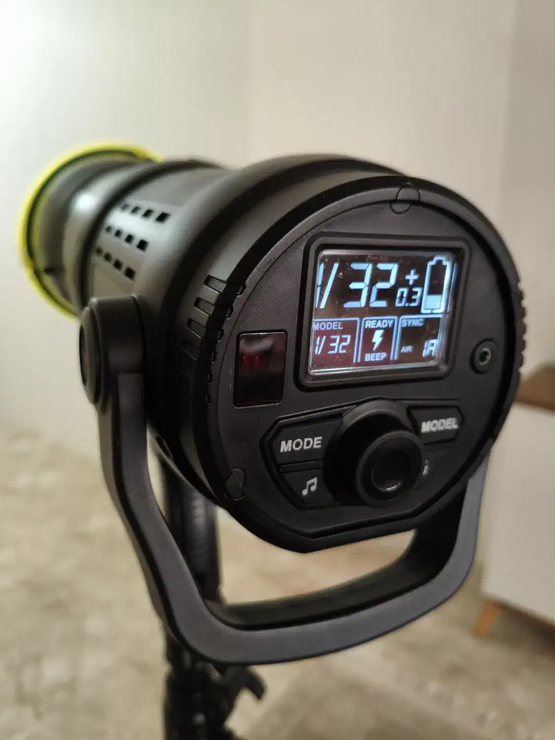 فلاش پرتابل عکاسی تربپو 500 ژول با پایه|دوربین عکاسی و فیلم‌برداری|کرج, کمال‌شهر|دیوار