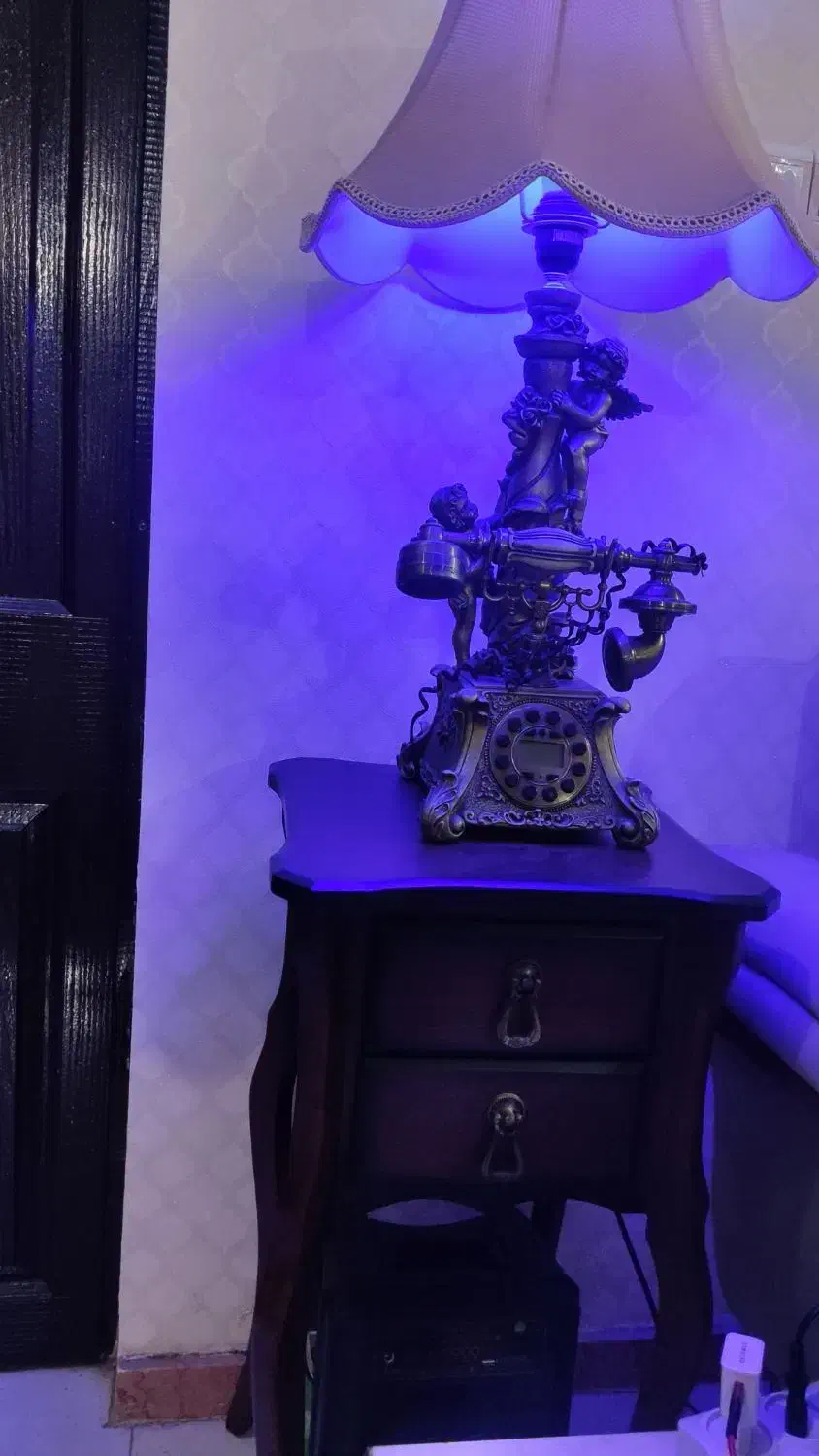 اباژور|چراغ خواب و آباژور|سنگر, |دیوار