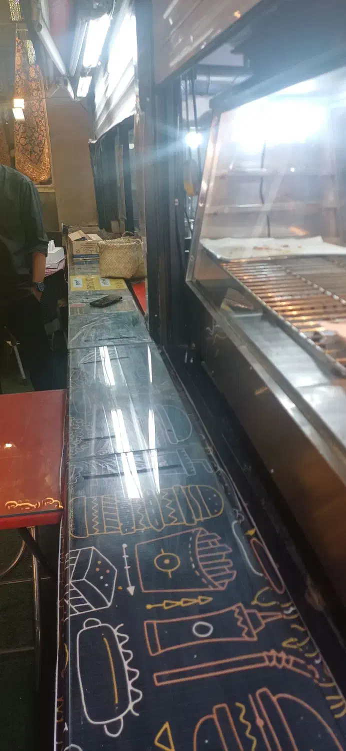 کارگر ساندویچی فست فود ماهر وساده|استخدام خدمات فروشگاه و رستوران|تهران, نیروی هوایی (پیروزی)|دیوار