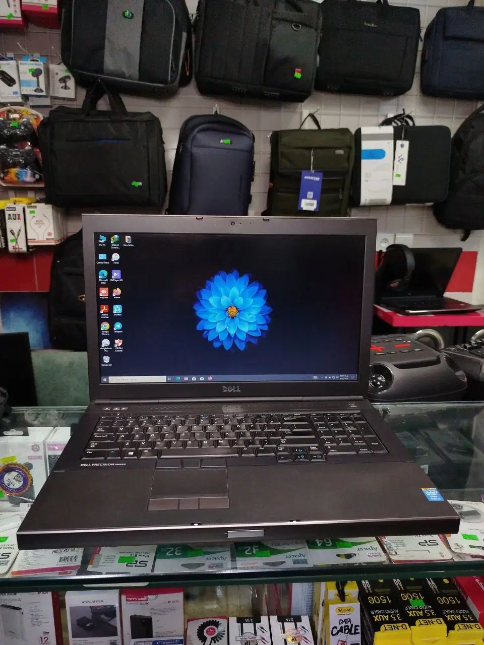 Dell precision m6800|رایانه همراه|لاهیجان, انقلاب|دیوار