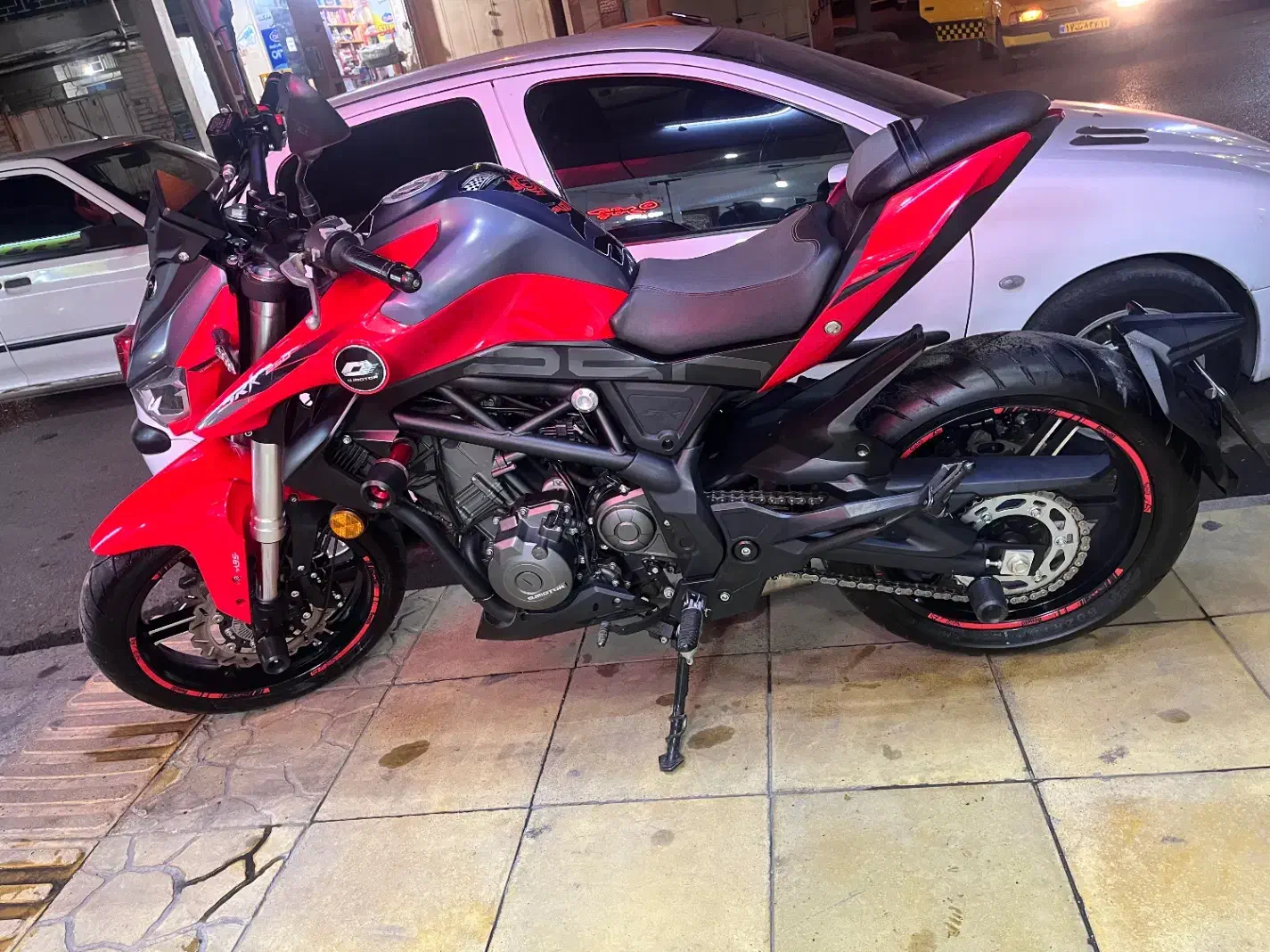 کیوجی|موتورسیکلت|اهواز, زندوکیلی|دیوار