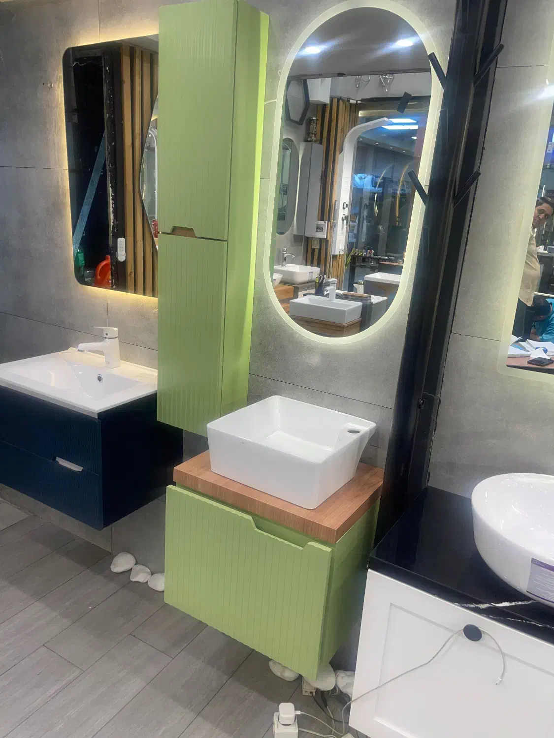 اینه نور مخفی|لوازم سرویس بهداشتی|چهاردانگه (تهران), |دیوار