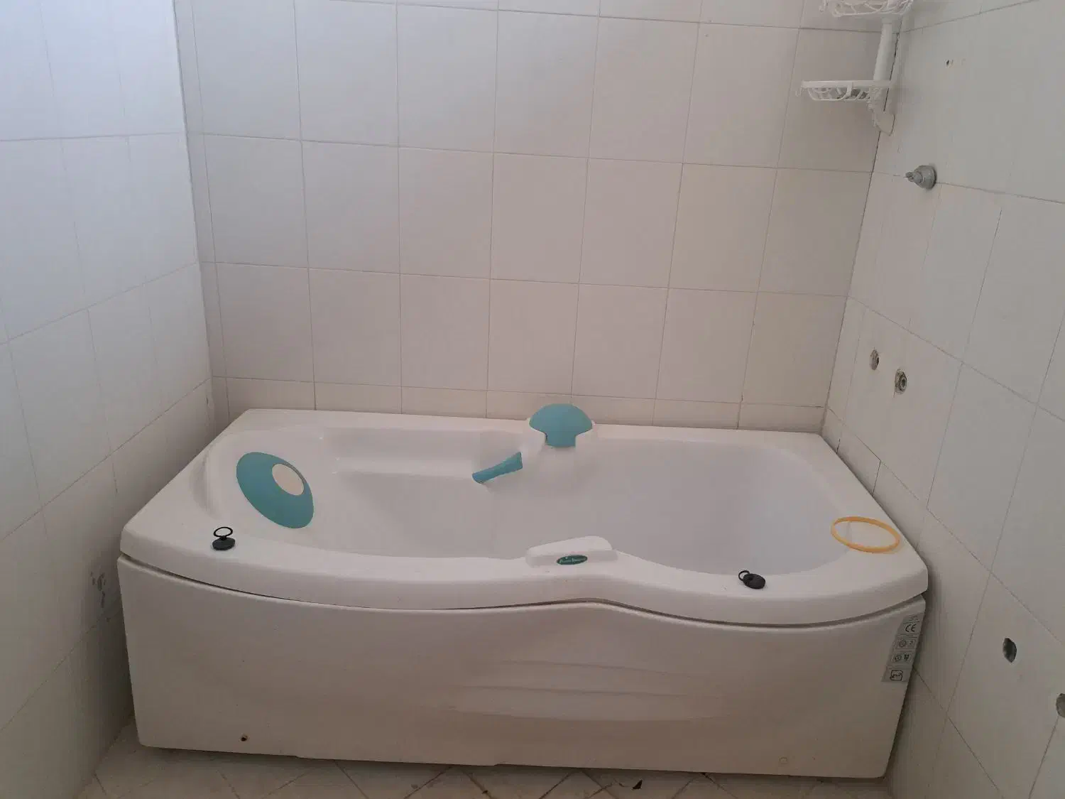 وان حمام|لوازم حمام|کاشان, امیرکبیر|دیوار