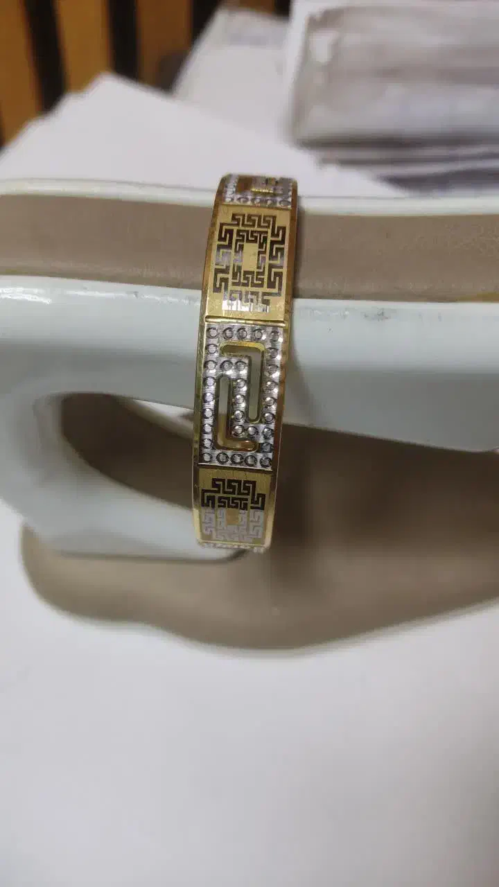 طلای بدون اجرت و مالیات|جواهرات|قم, شهرک امام حسین|دیوار