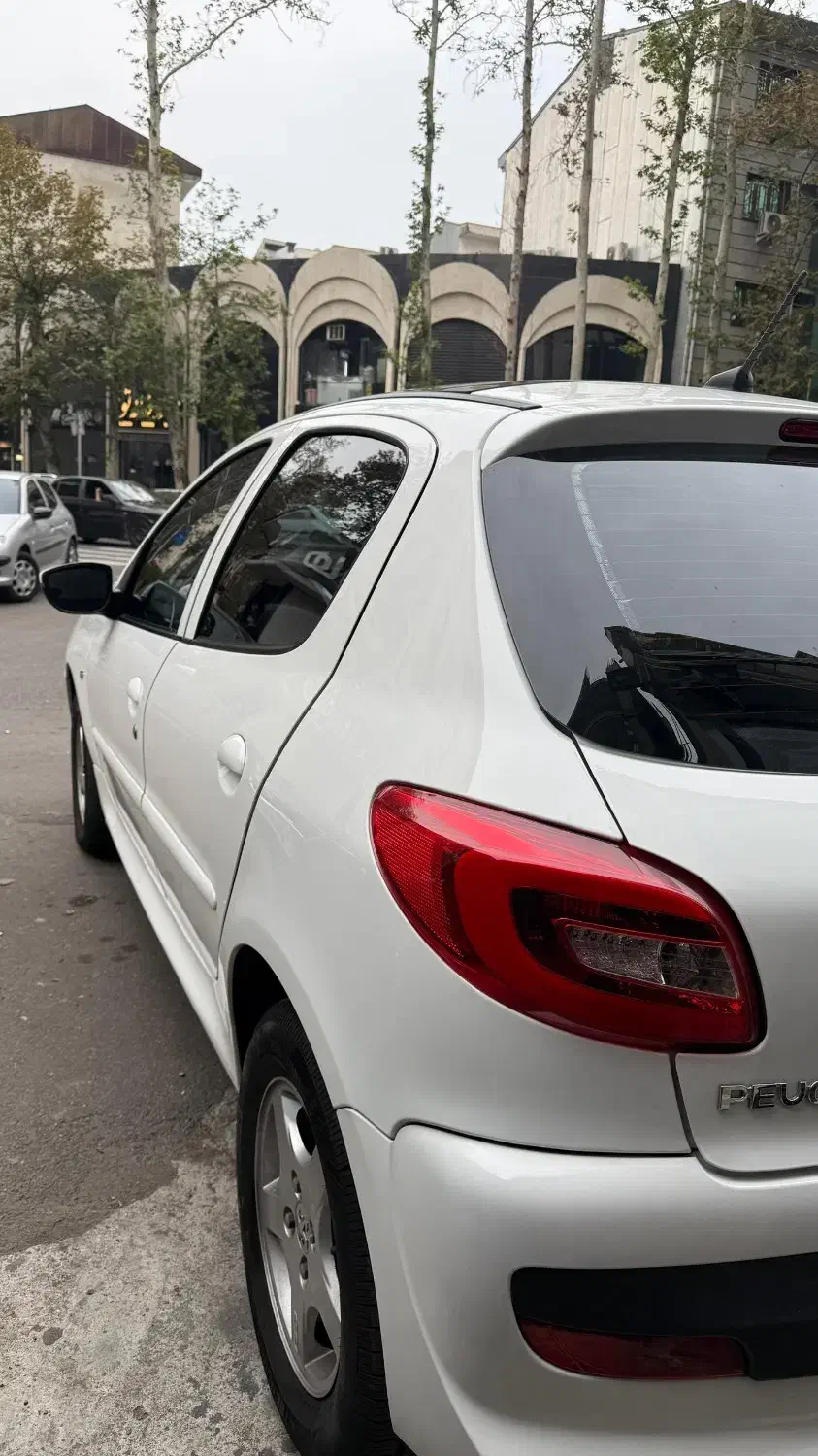 پژو ۲۰۷ ارتقا دنده سقف پانا در حد خشک ۱۴۰۴|خودرو سواری و وانت|رشت, بلوار گیلان|دیوار