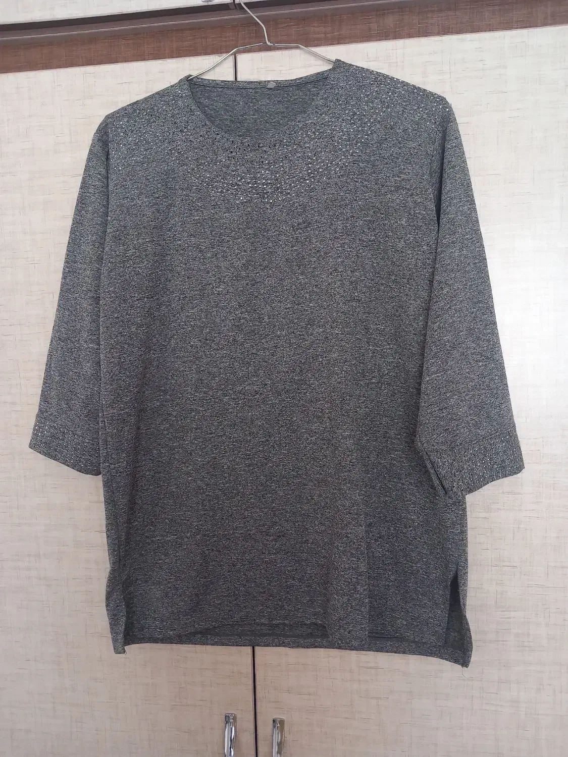 تیشرت درحدنو هس|لباس|مراغه, |دیوار