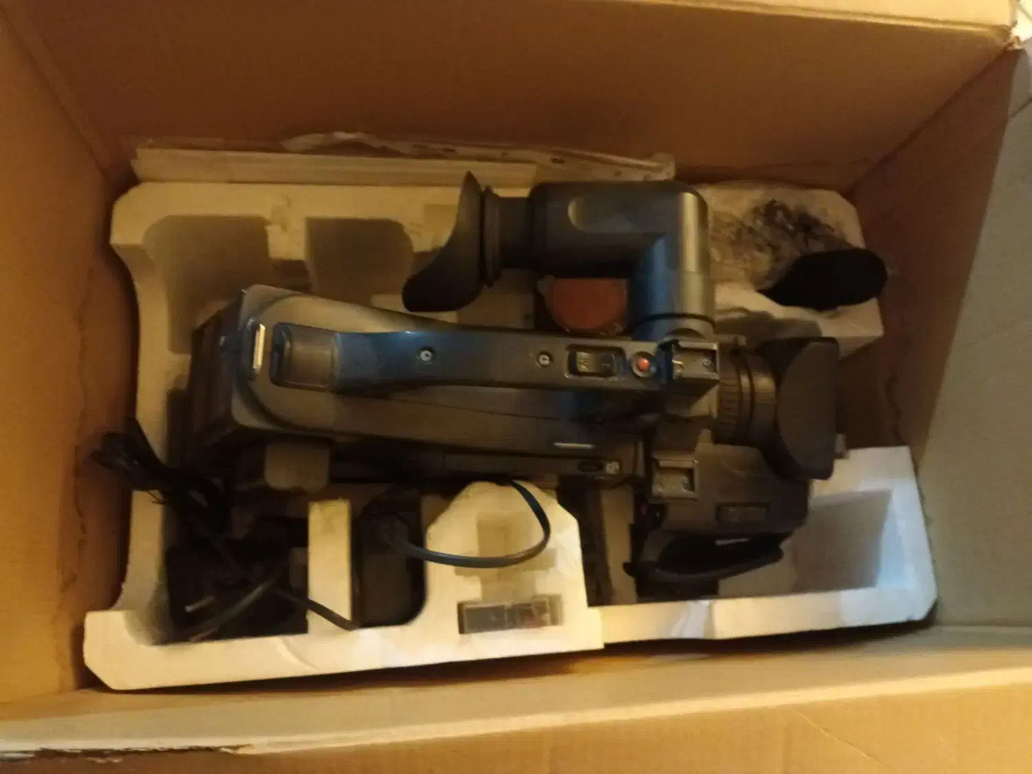 دوربین پاناسونیک|دوربین عکاسی و فیلم‌برداری|پردیس, فاز ۳|دیوار