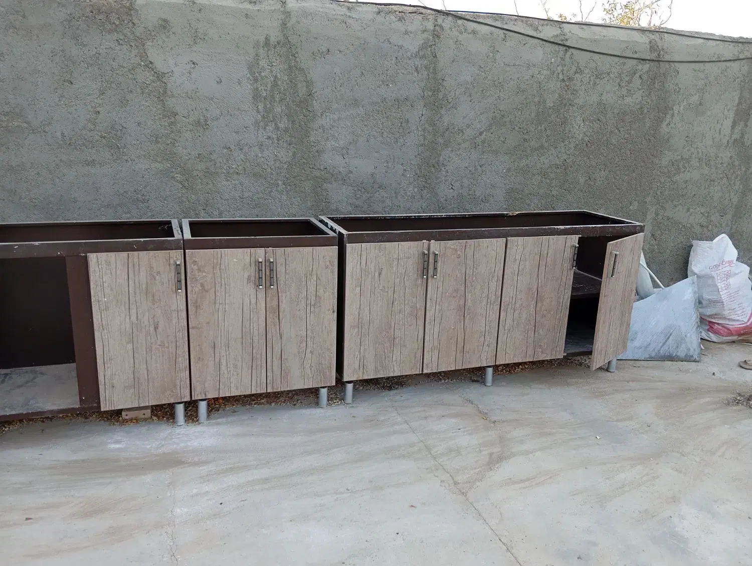 یک دست کامل کابینت تمیز|مصالح و تجهیزات ساختمان|روداب, |دیوار