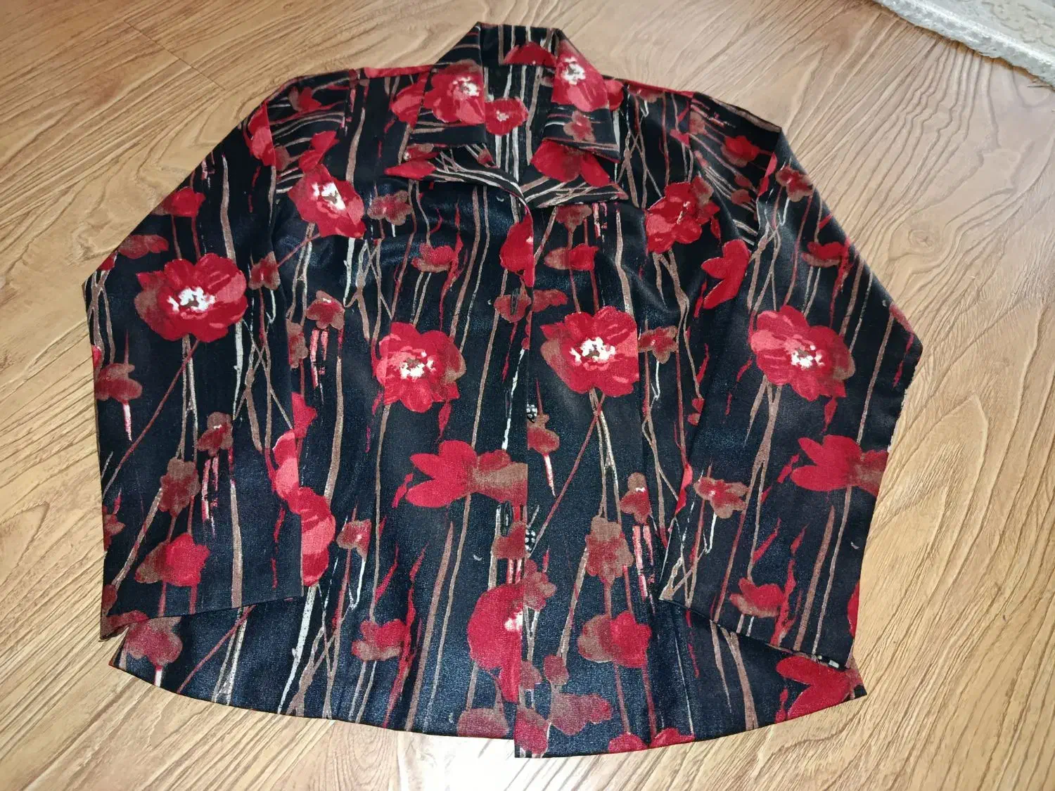 لباس زنانه|لباس|پرند, فاز ۴|دیوار